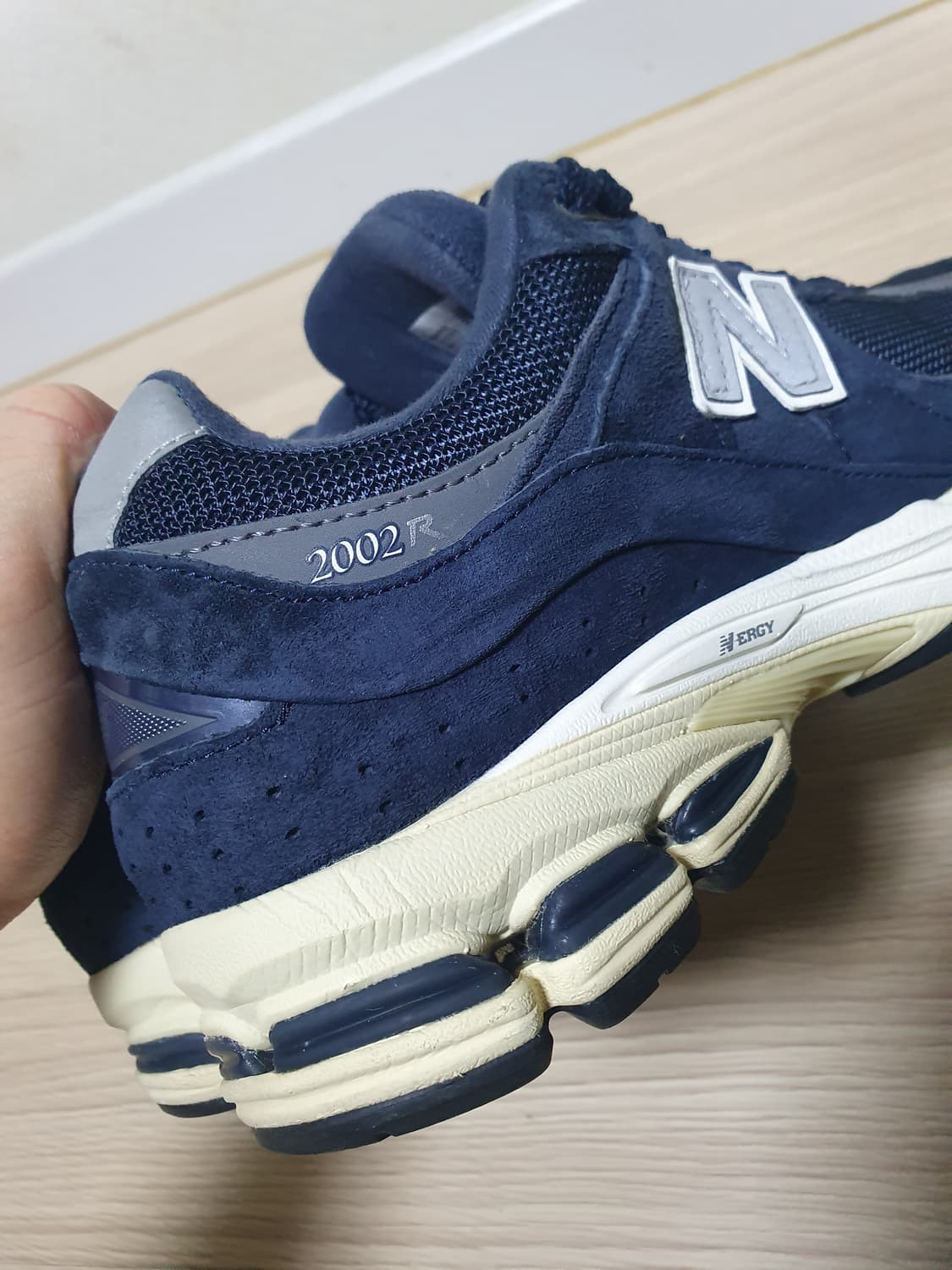 뉴발란스 2002R 네이비 운동화 245 상품이미지6