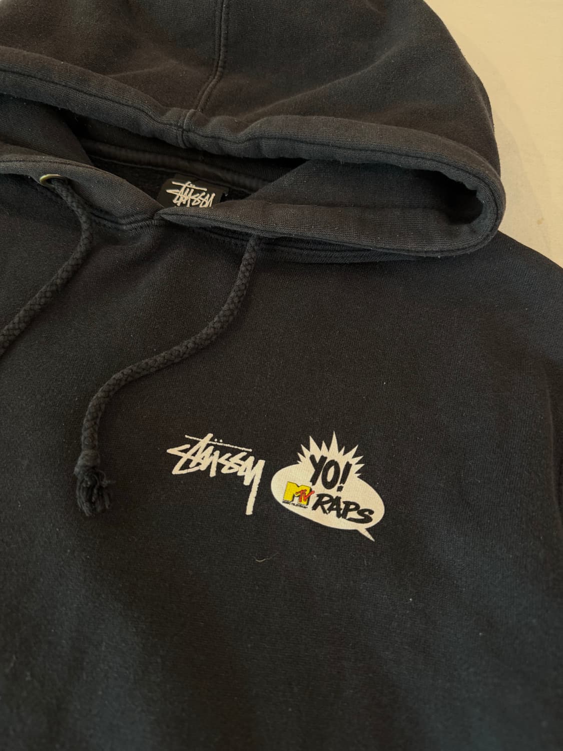 스투시 MTV YO RAPS 갱스터 후드티 블랙 상품이미지3