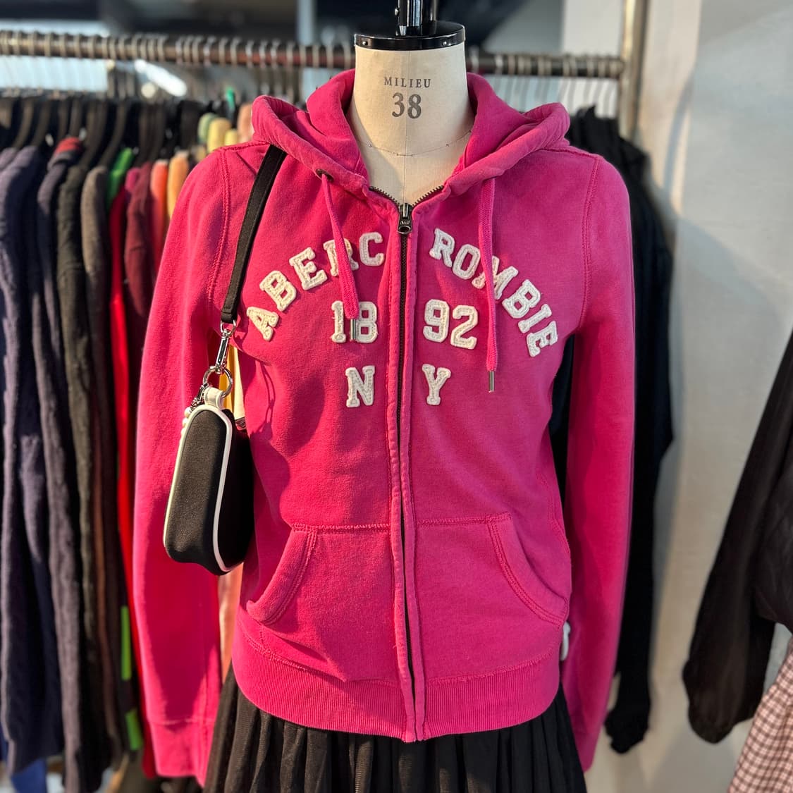 Abecrombie Pink Zip-Up Hoodie 상품이미지2