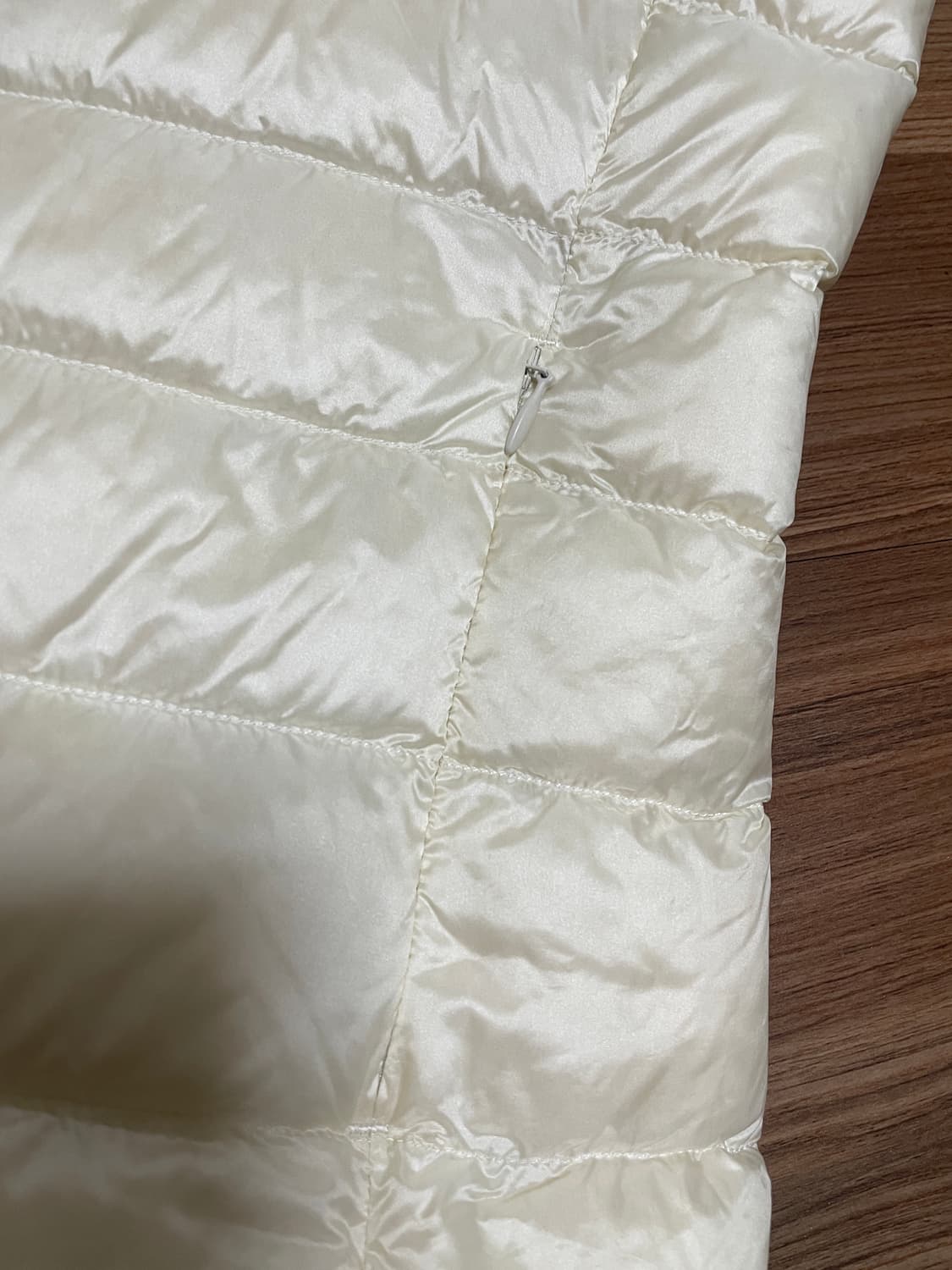 유니클로 패딩조끼 상품이미지3