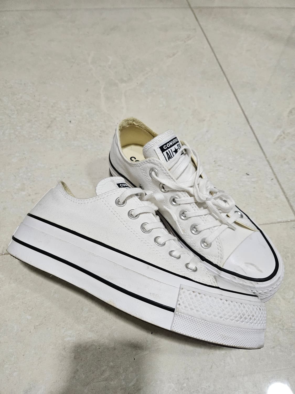 컨버스 척테일러 플랫폼 230 상품이미지3