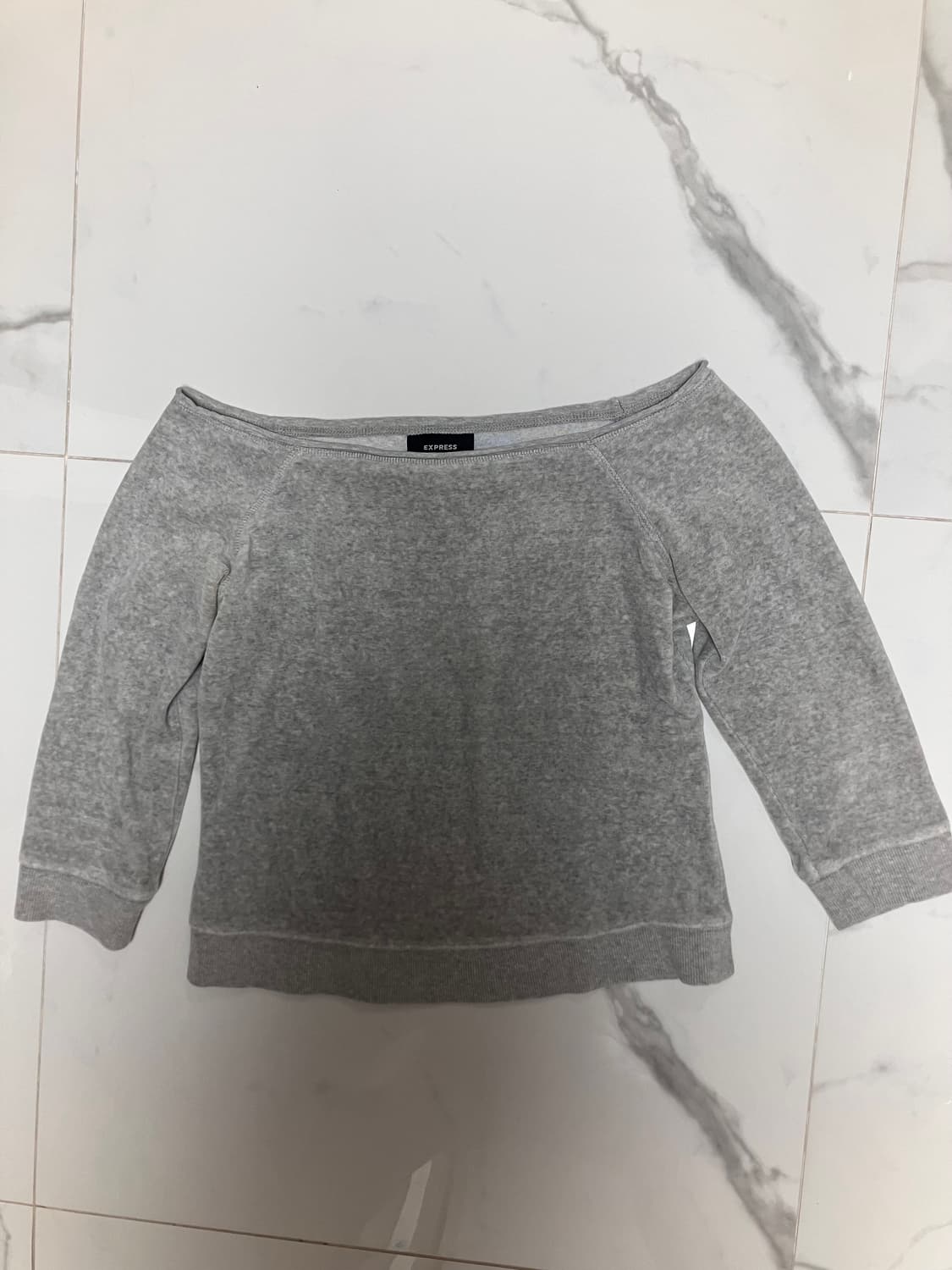 Y2K 대대장 Express 그레이 벨루어 오프숄더 맨투맨  상품이미지1