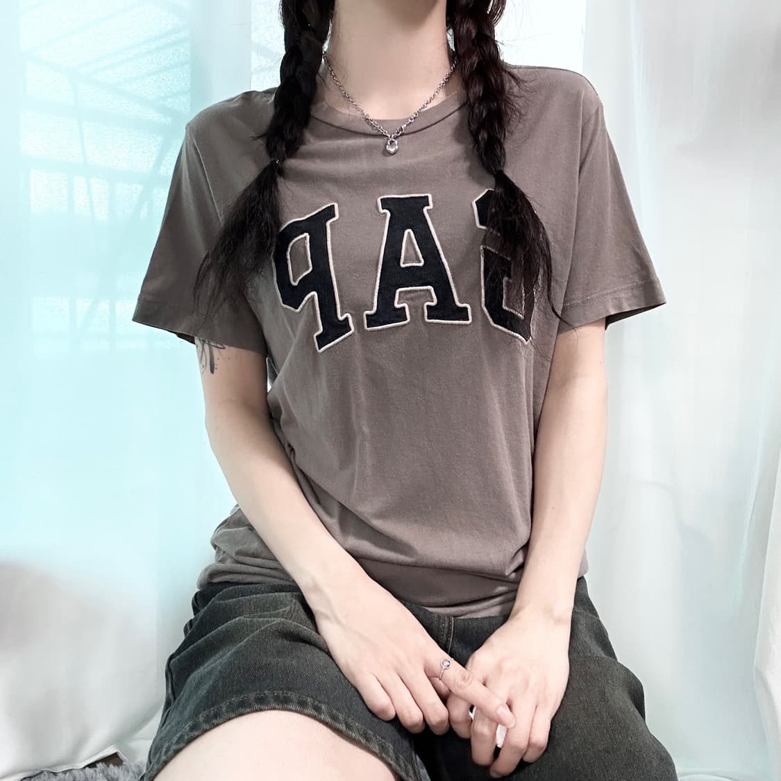 갭 빅로고 코코아 반팔 상품이미지3