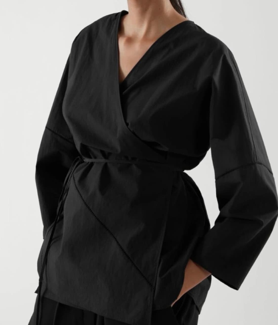 COS 코스 스티치 랩 블라우스 블랙 S 상품이미지5