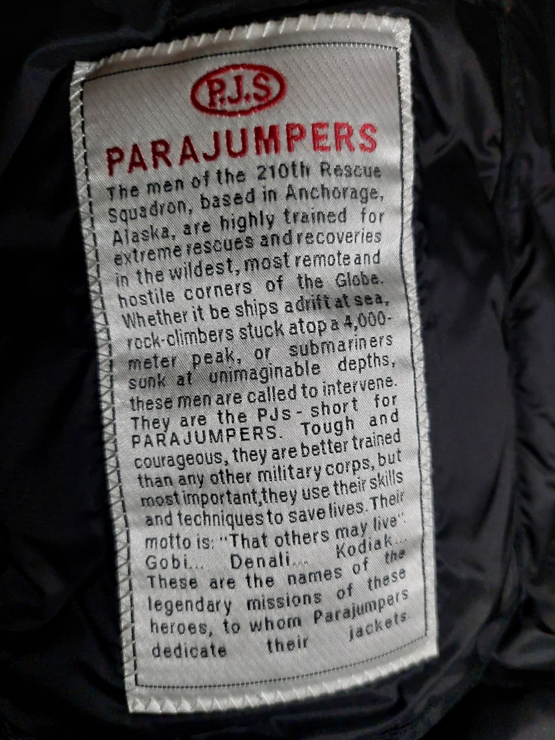 급쳐 22FW 파라점퍼스 고비 백화점판 정품 싸게팔아요 상품이미지2