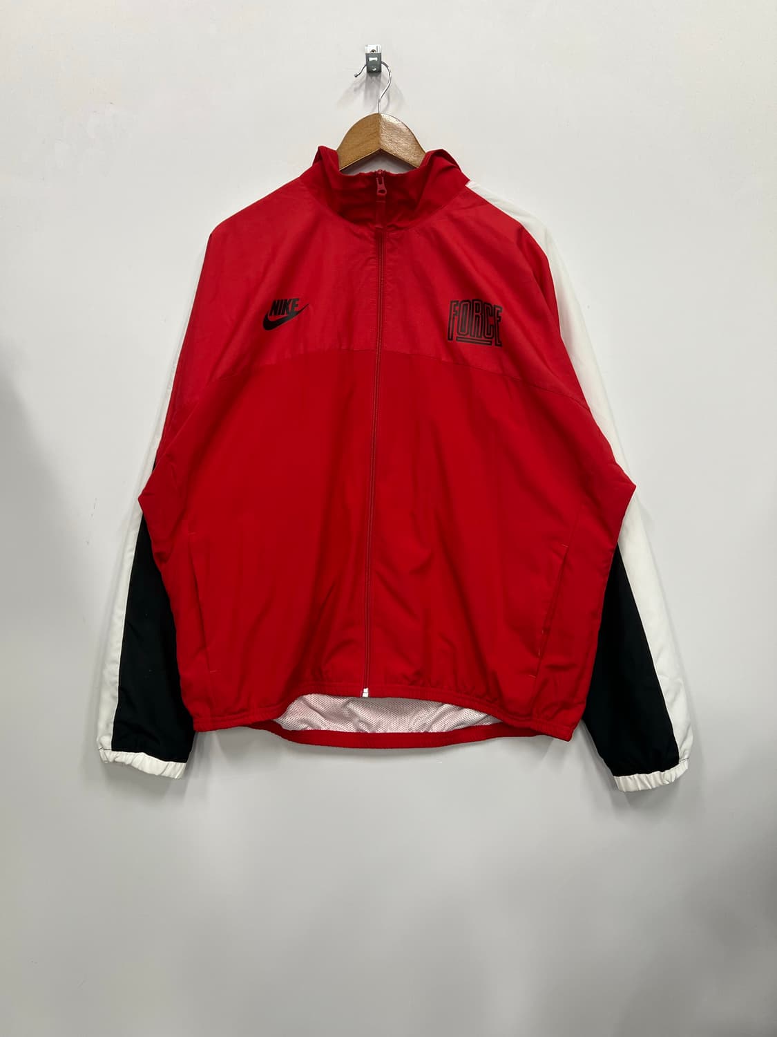 나이키 레드 바람막이  상품이미지1