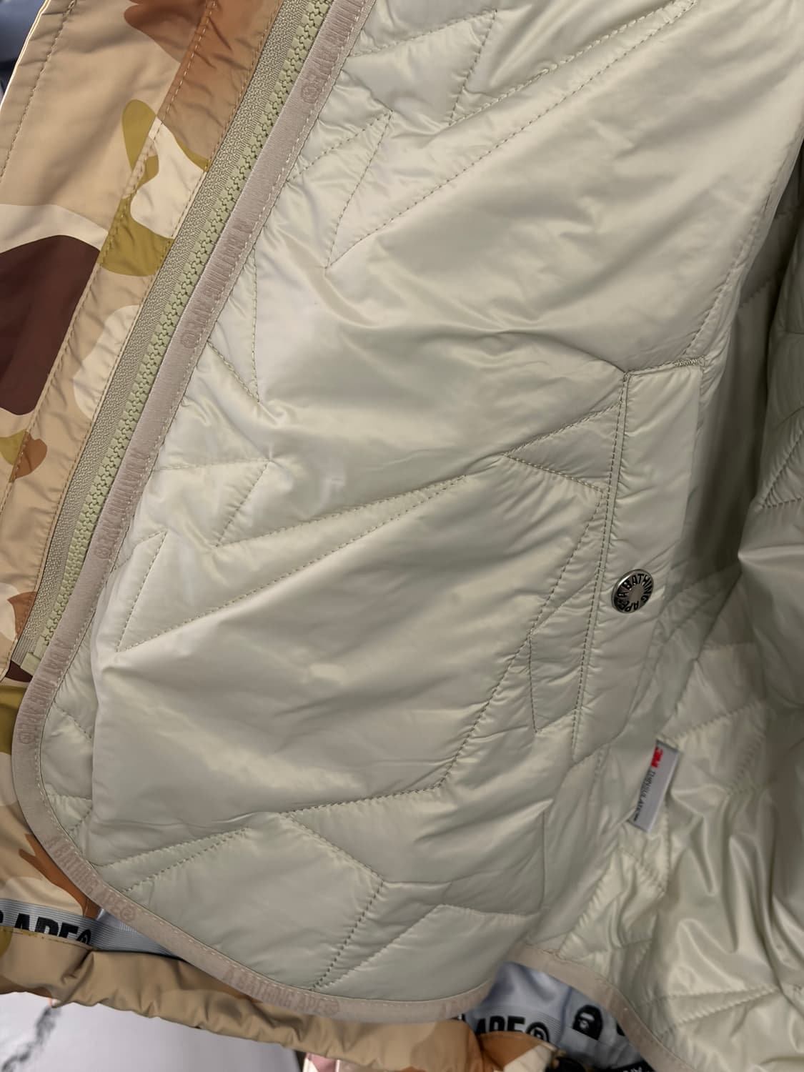 베이프 그라데이션 카모 투인원 스노우보드 자켓 상품이미지3