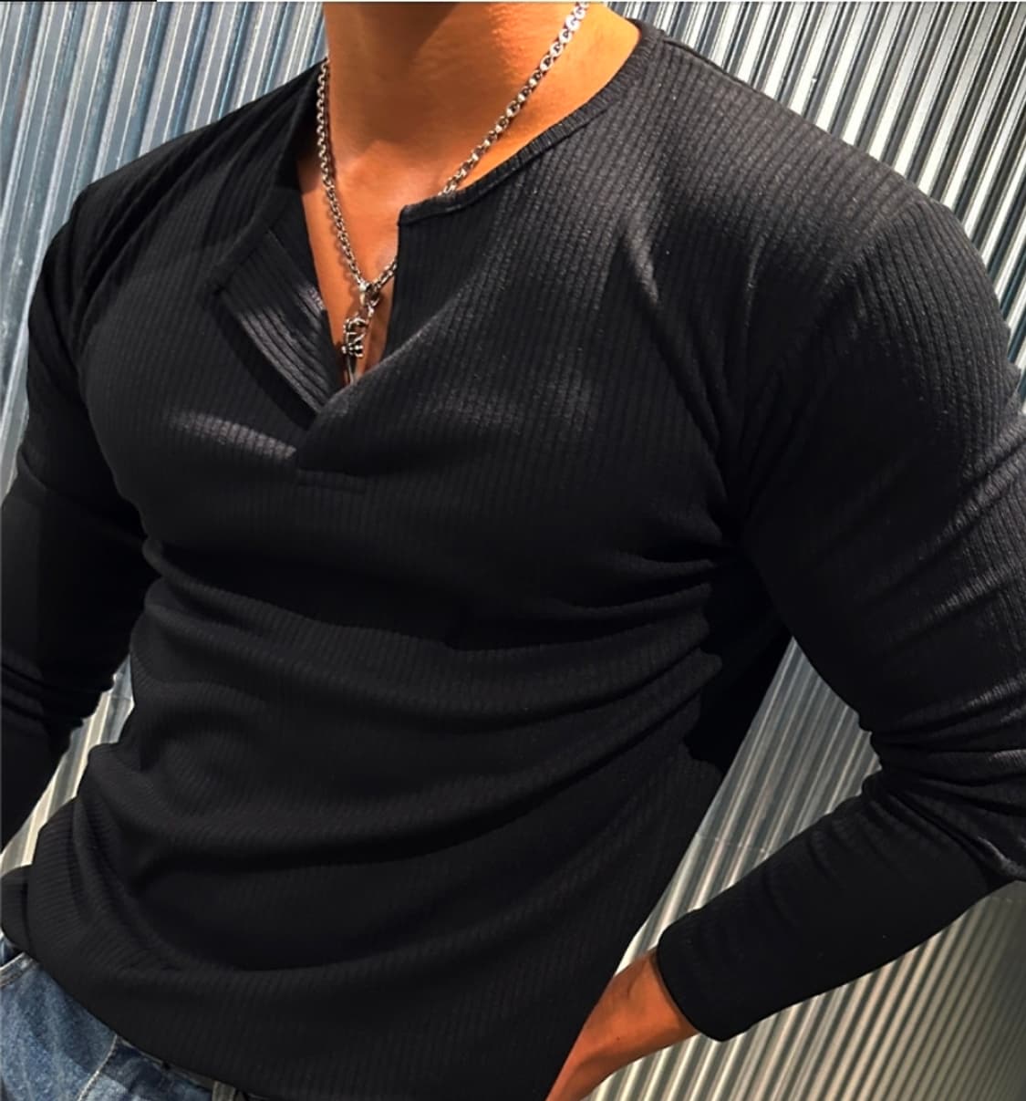 머슬핏 골지 긴팔티 블랙 상품이미지2