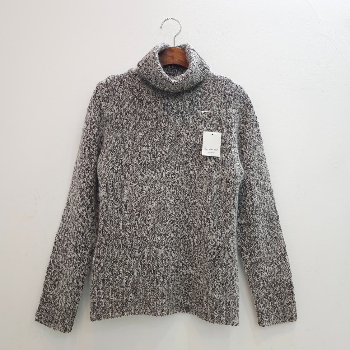 모헤어 브라운 그레이 컬러믹스 터틀넥 니트 상품이미지1