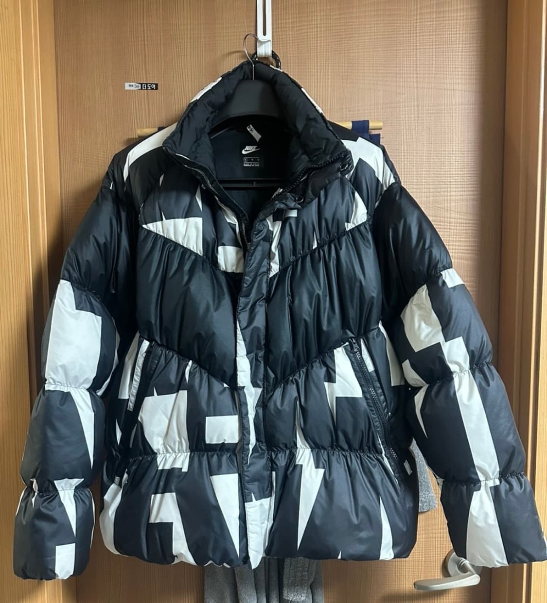 나이키 스우시 구스다운패딩 (XL-105) 판매합니다. 상품이미지2