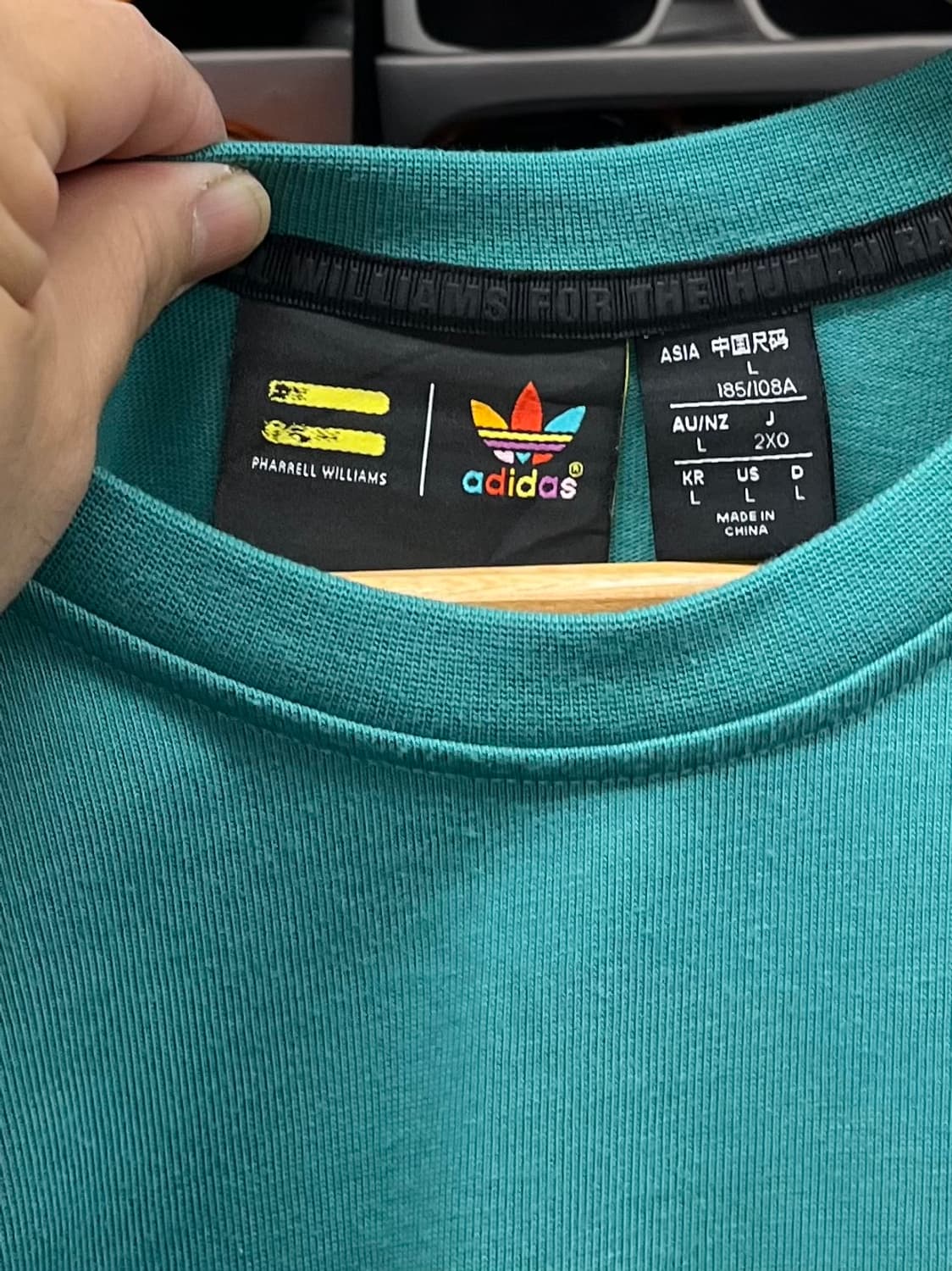 [105] 아디다스 휴먼레이스 반팔티 L 상품이미지3