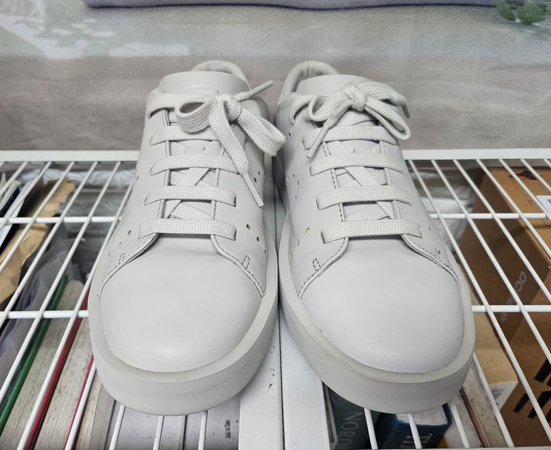 캠퍼 여성스니커즈 250 프리미엄 레더 로우탑 경량스니커즈 HD18 상품이미지2