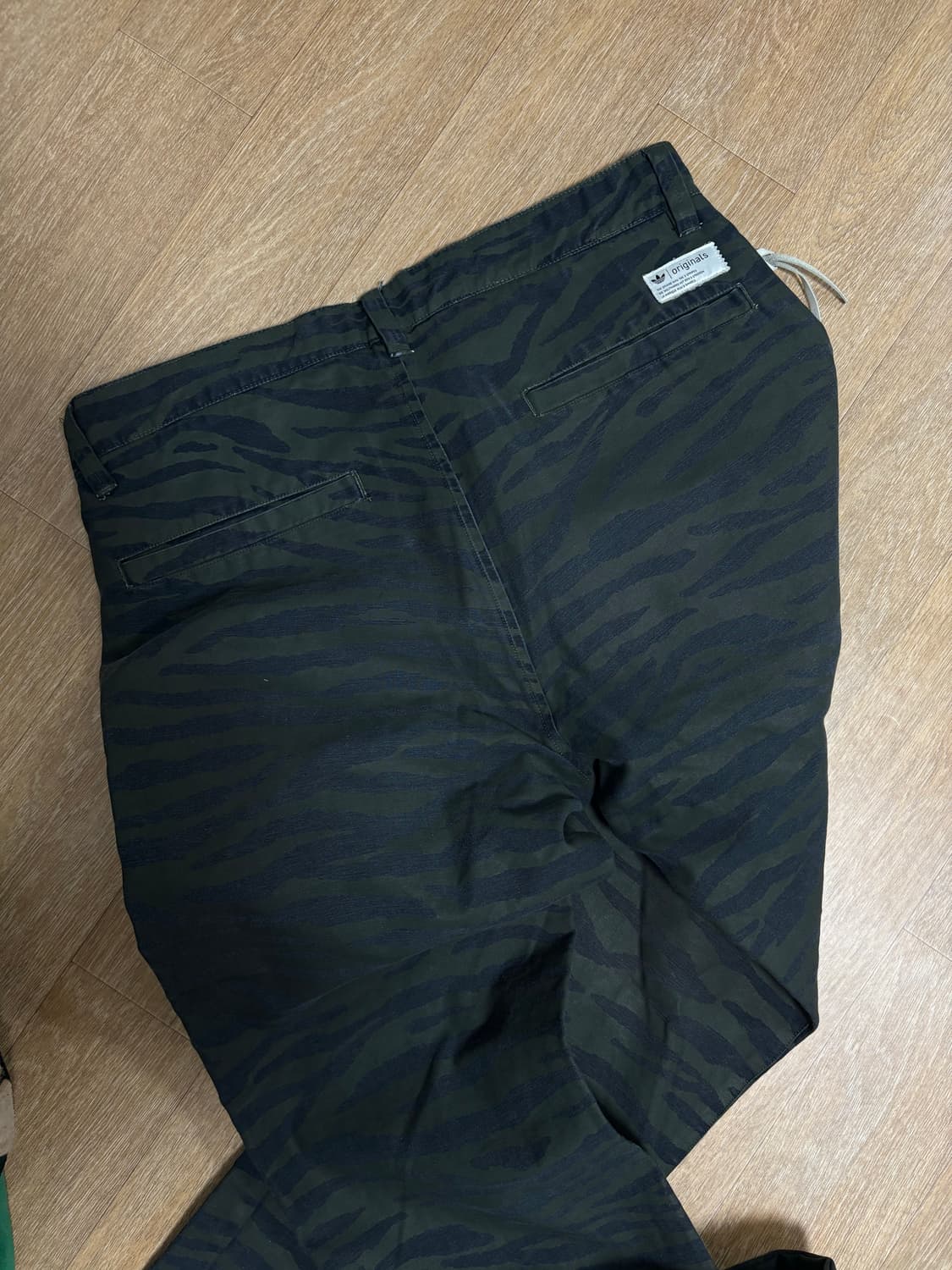 아디다스 지브라 패턴 바지 상품이미지3