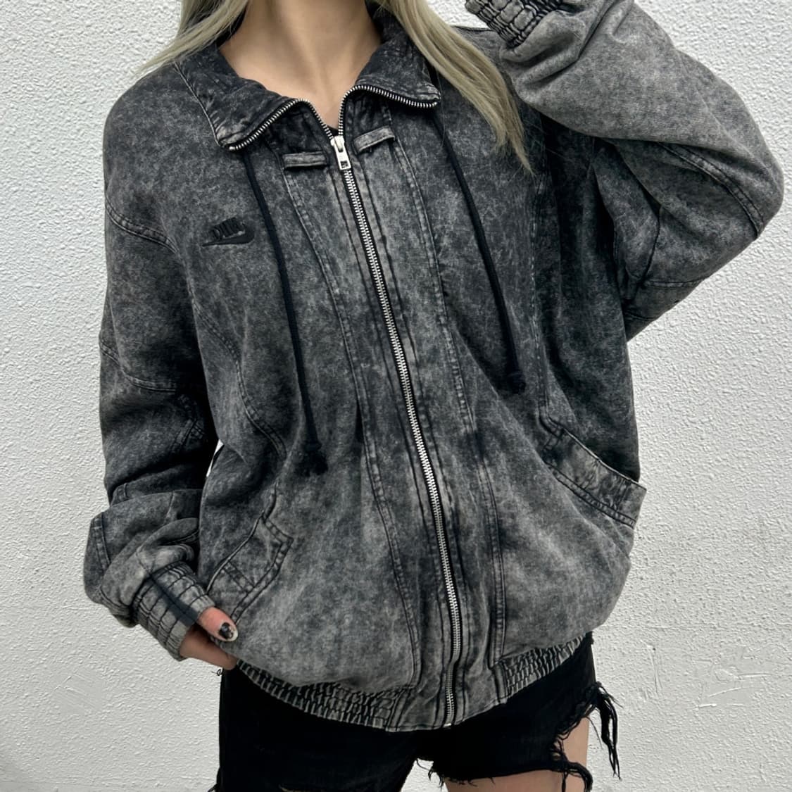 나이키 블랙자수 흑청 집업 L 상품이미지1