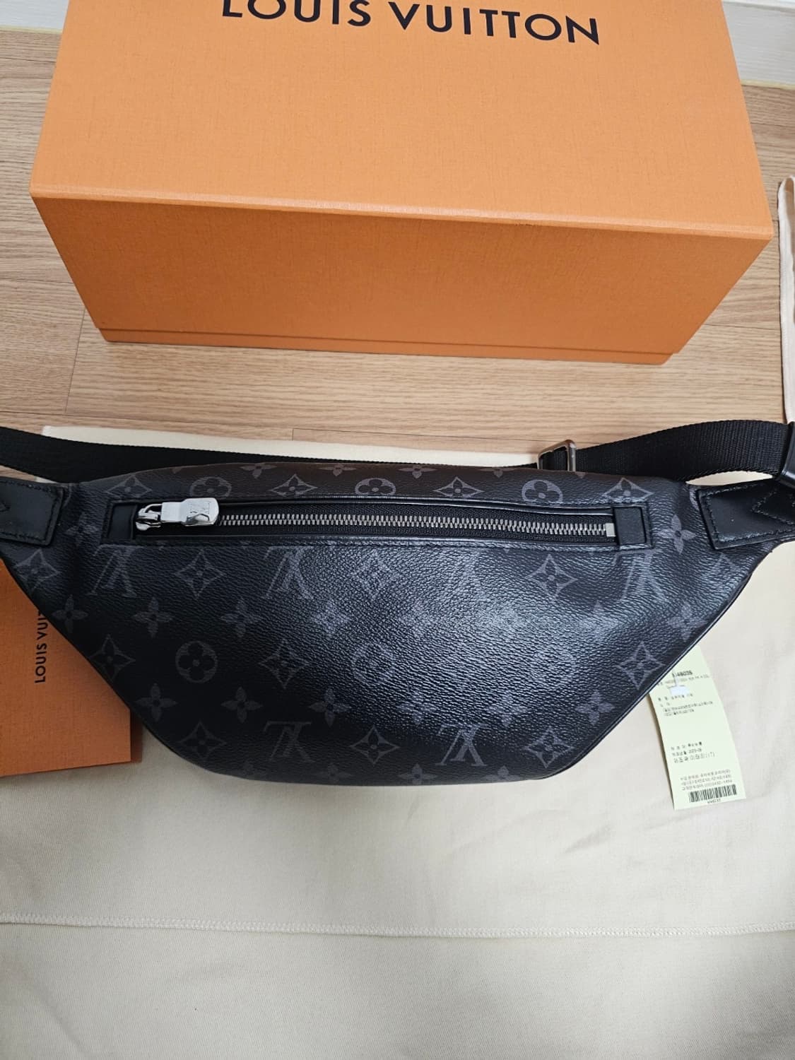 루이비통 이클립스 디스커버리 범백 크로스백 신형 상품이미지4