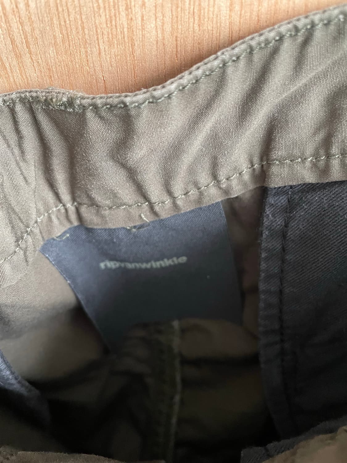 립반윙클 퍼커링 팬츠 상품이미지6