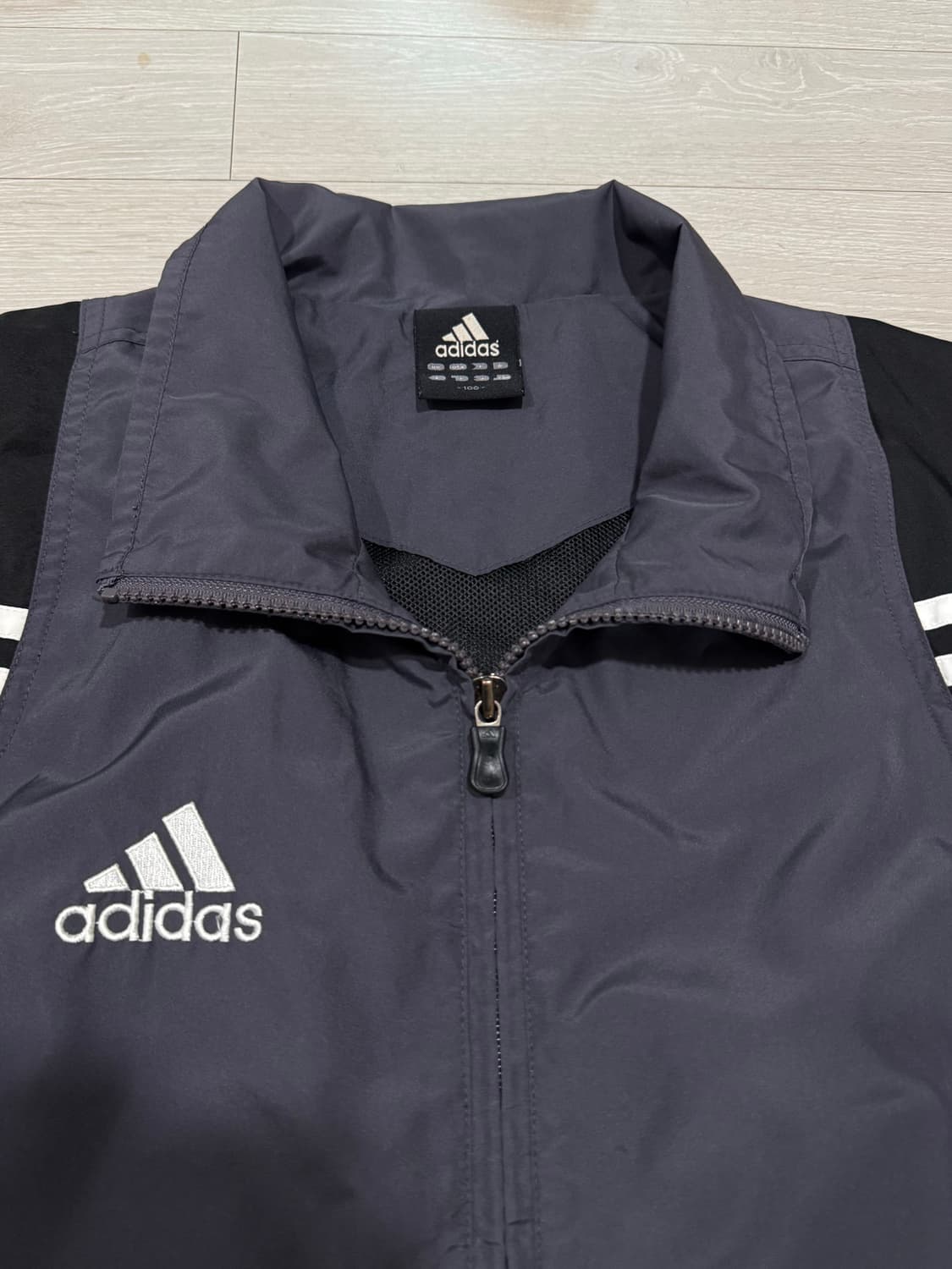 아디다스  올드스쿨 프레스 바람막이  상품이미지2