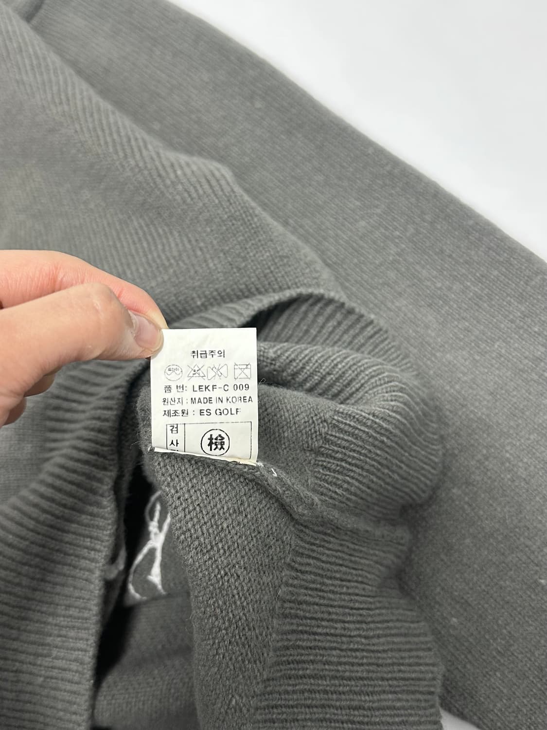 루니툰즈 램스울 목폴라 니트 상품이미지10