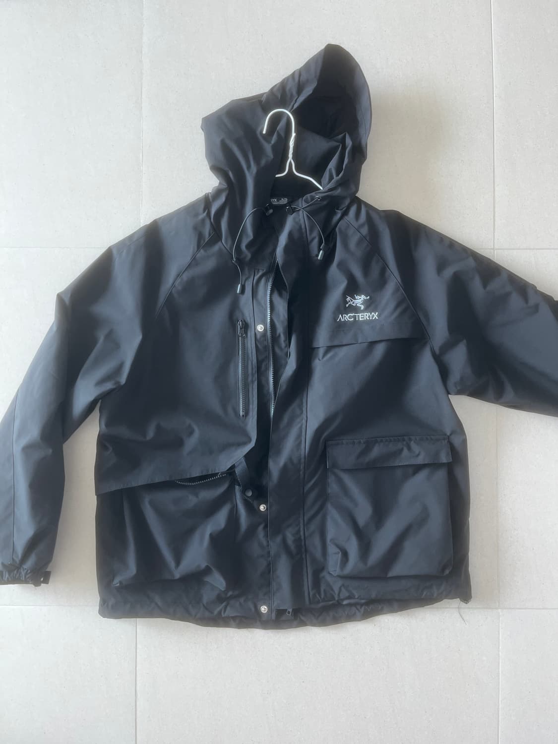 아크테릭스 바람막이 상품이미지1