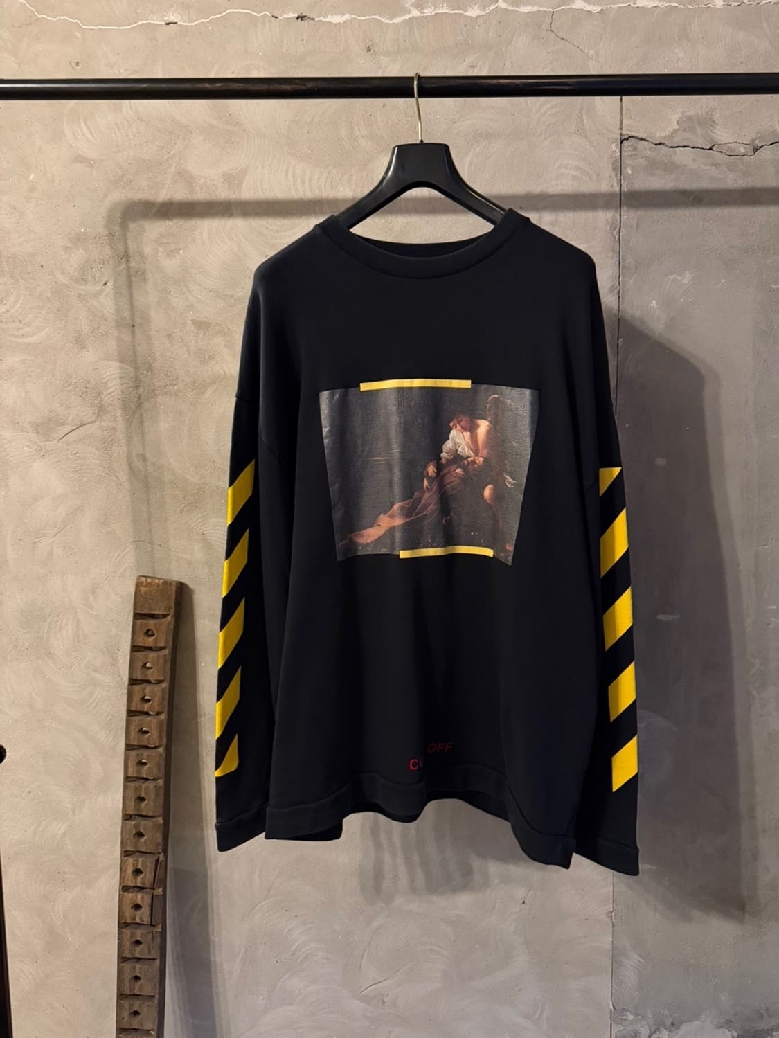 오프화이트 맨투맨 남성105 상품이미지10