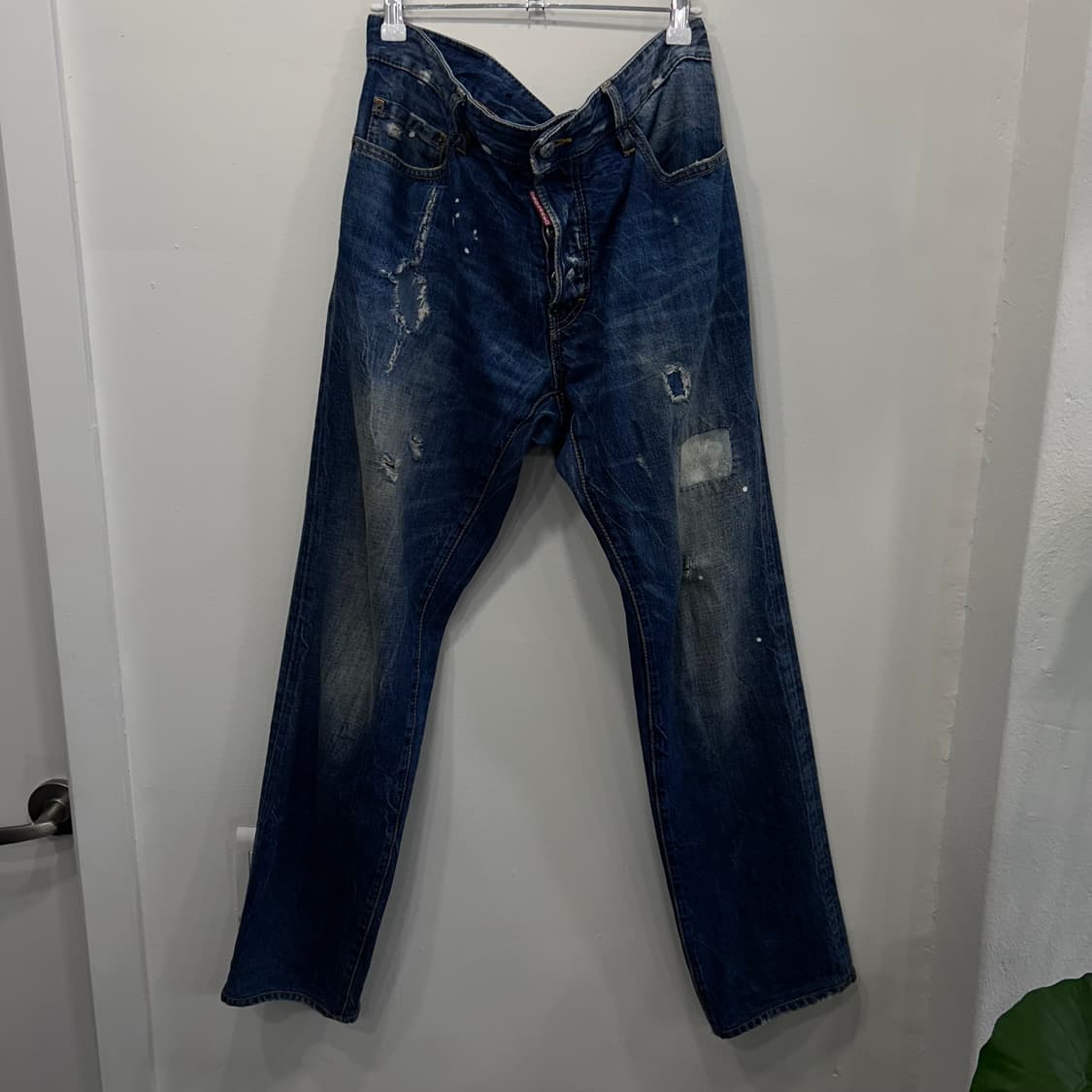 디스퀘어드1 패치 데미지 스트레이트핏 데님팬츠 상품이미지2