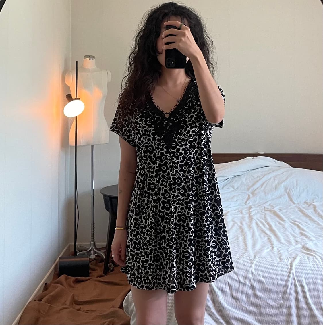 블랙 플라워 레이스넥 스트레치 미니 원피스 상품이미지7