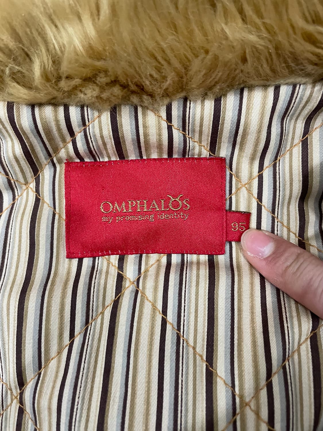 퍼 트리밍 데님 트러커 자켓 상품이미지4