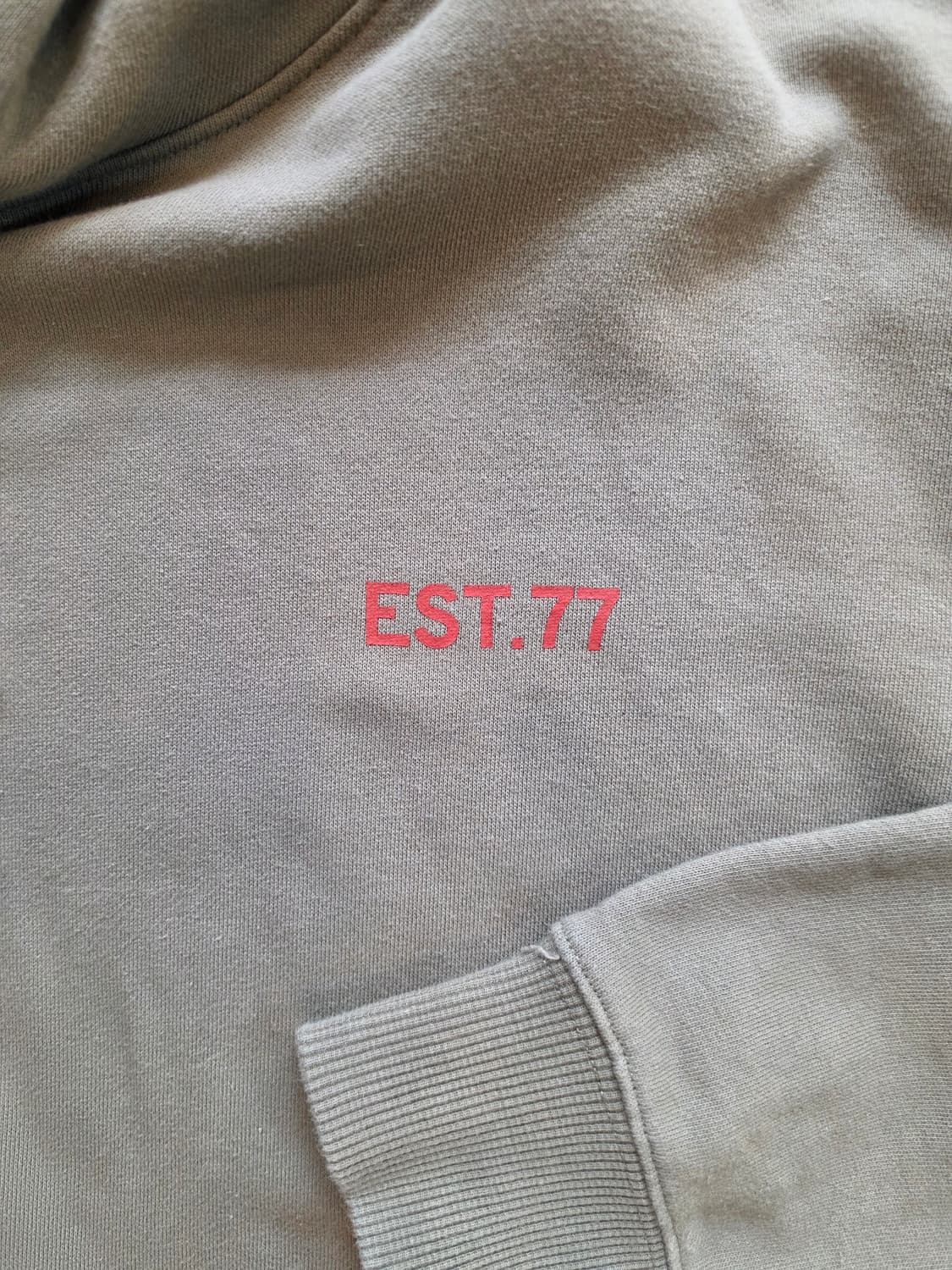 스튜디오 톰보이(STUDIO TOMBOY)카키 후드 티셔츠 상품이미지3