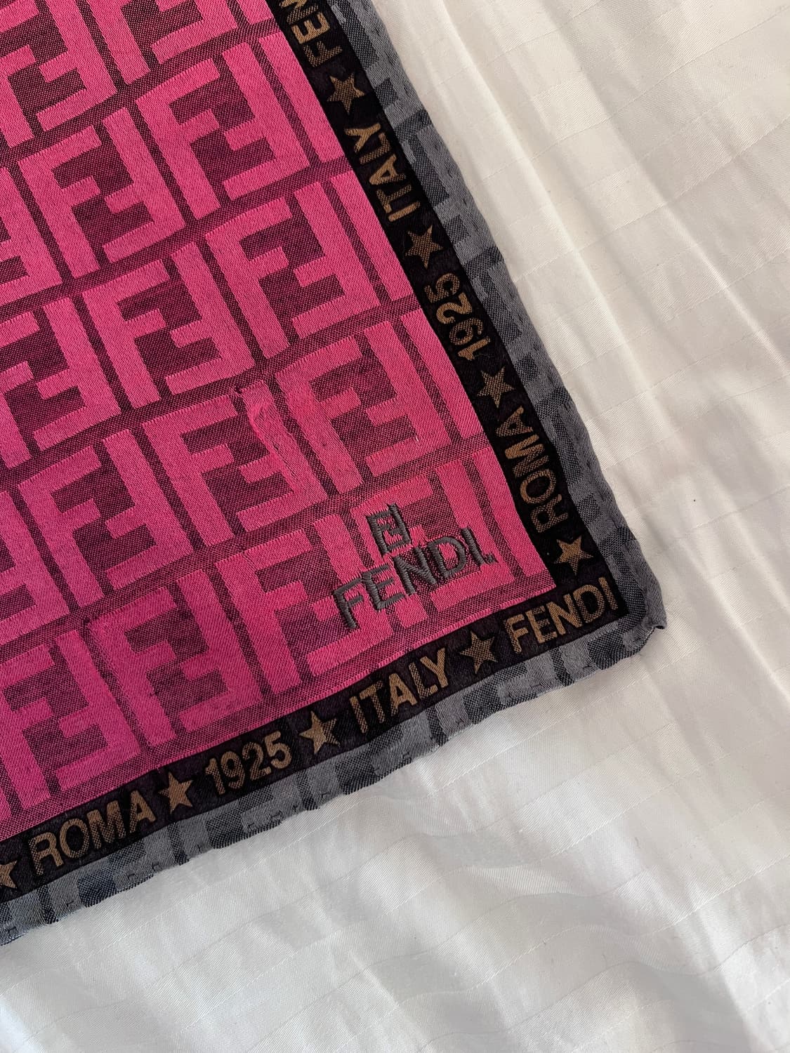 펜디 핑크 FF 로고 실크 스카프 상품이미지3