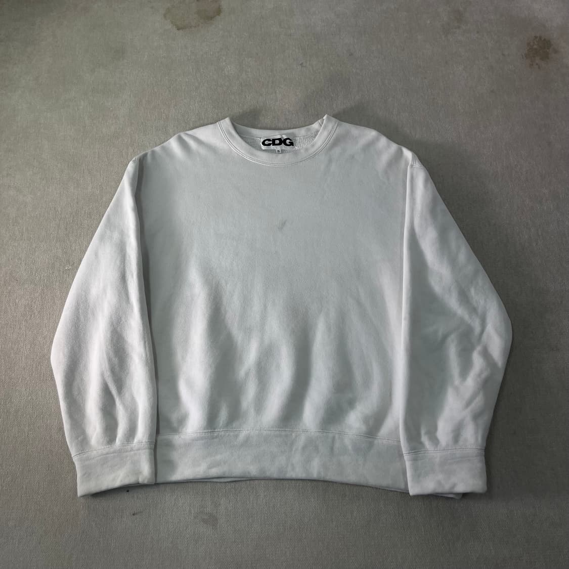 100 꼼데가르송 CDG 백로고 맨투맨 상품이미지2