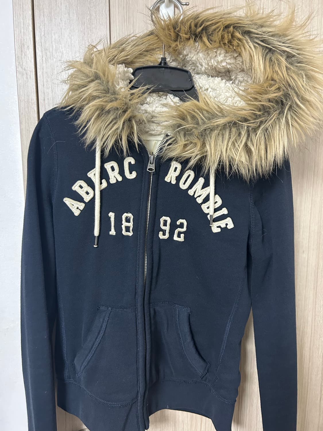 아베크롬비 퍼 후드 판매합니다 상품이미지1