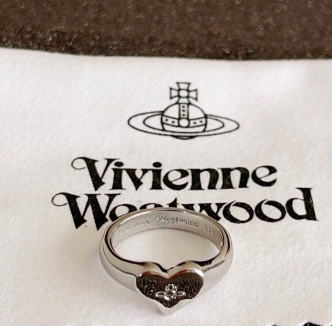 비비안웨스트우드 아카이브 orb 각인 실버 하트링 반지 상품이미지2