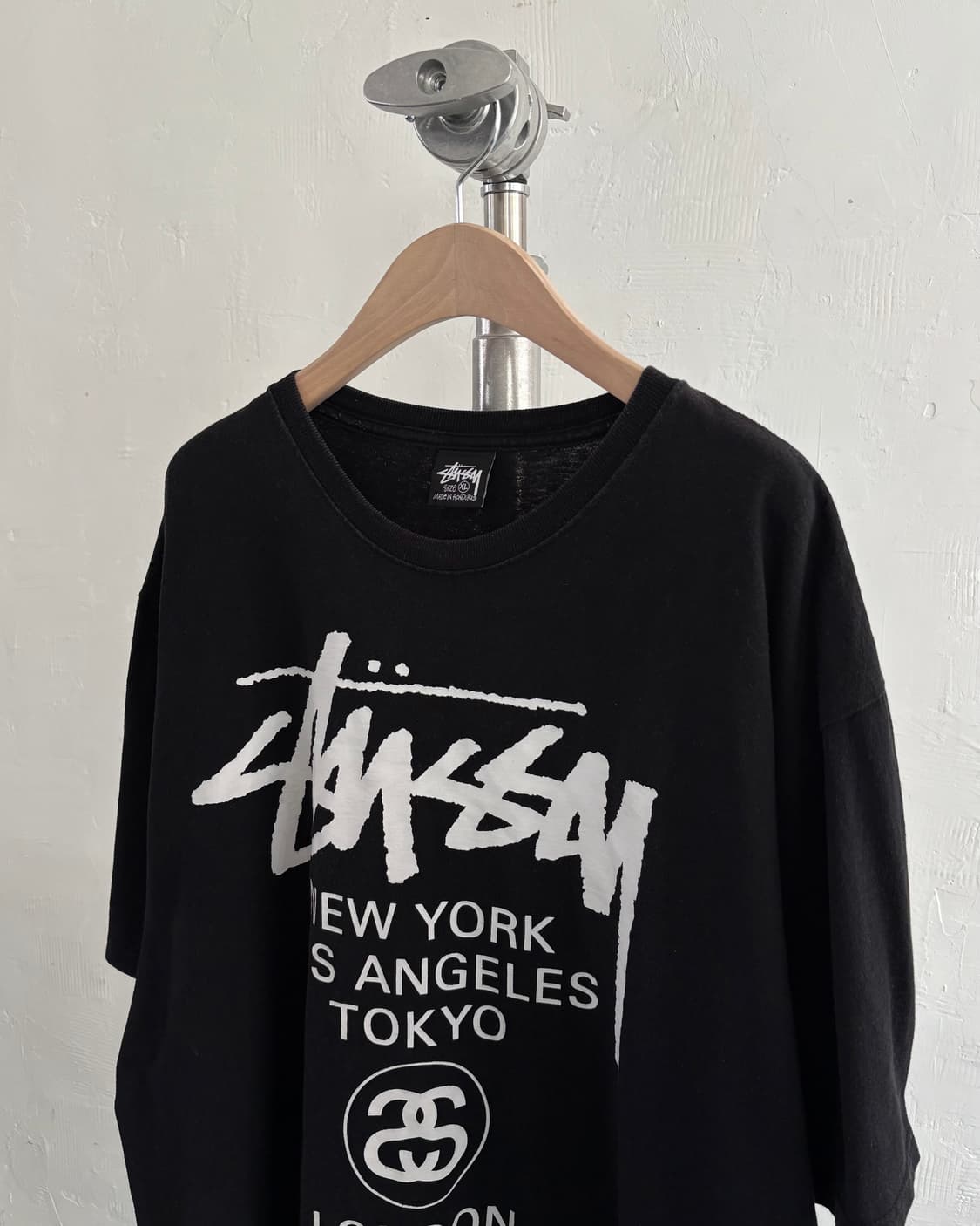 Stussy 스투시 월드투어 블랙 컬러 티셔츠 상품이미지2