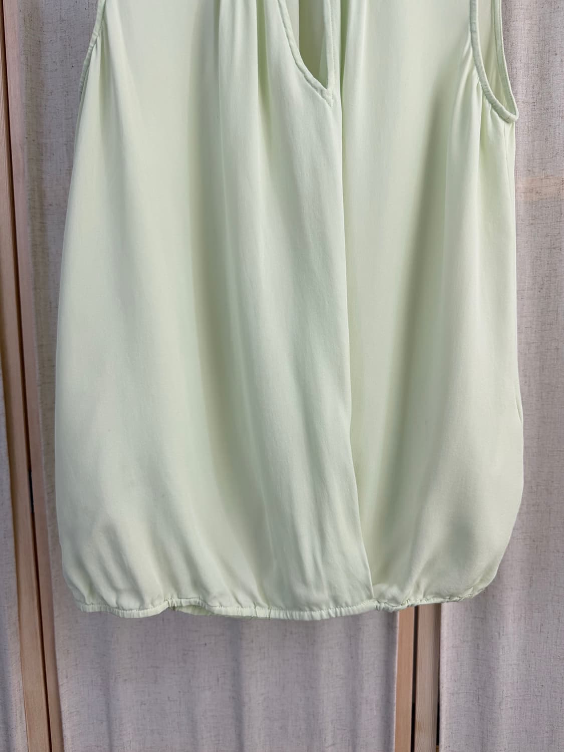 Theory 퓨어실크 민소매 블라우스 상품이미지6