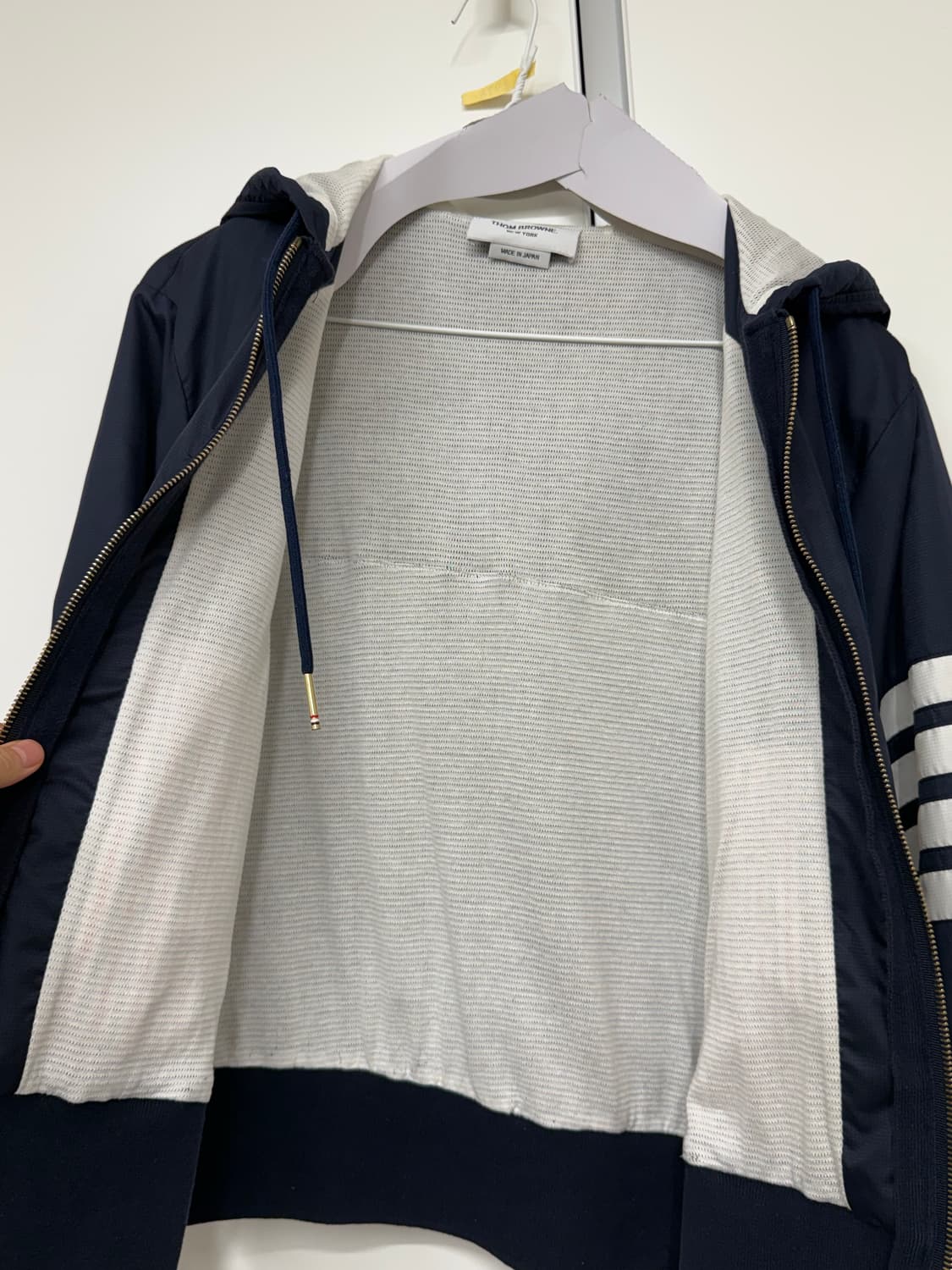 톰브라운 바람막이 0사이즈  (저는 55사이즈) 상품이미지6