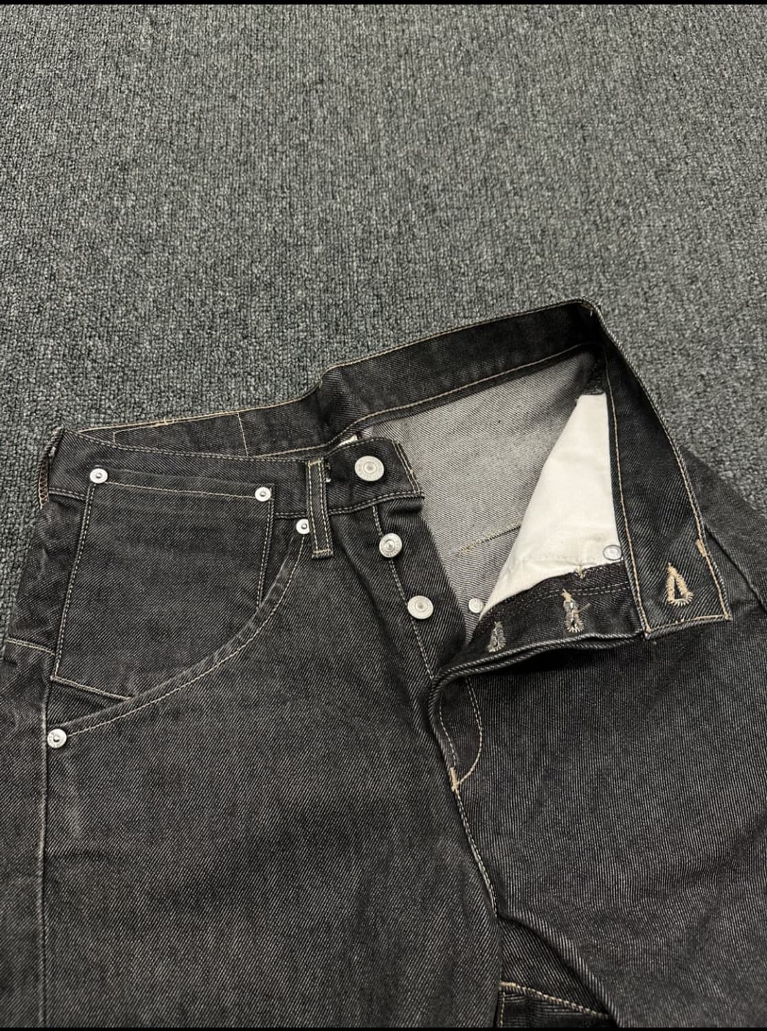 리바이스 엔지니어드 흑청 데님팬츠 상품이미지3