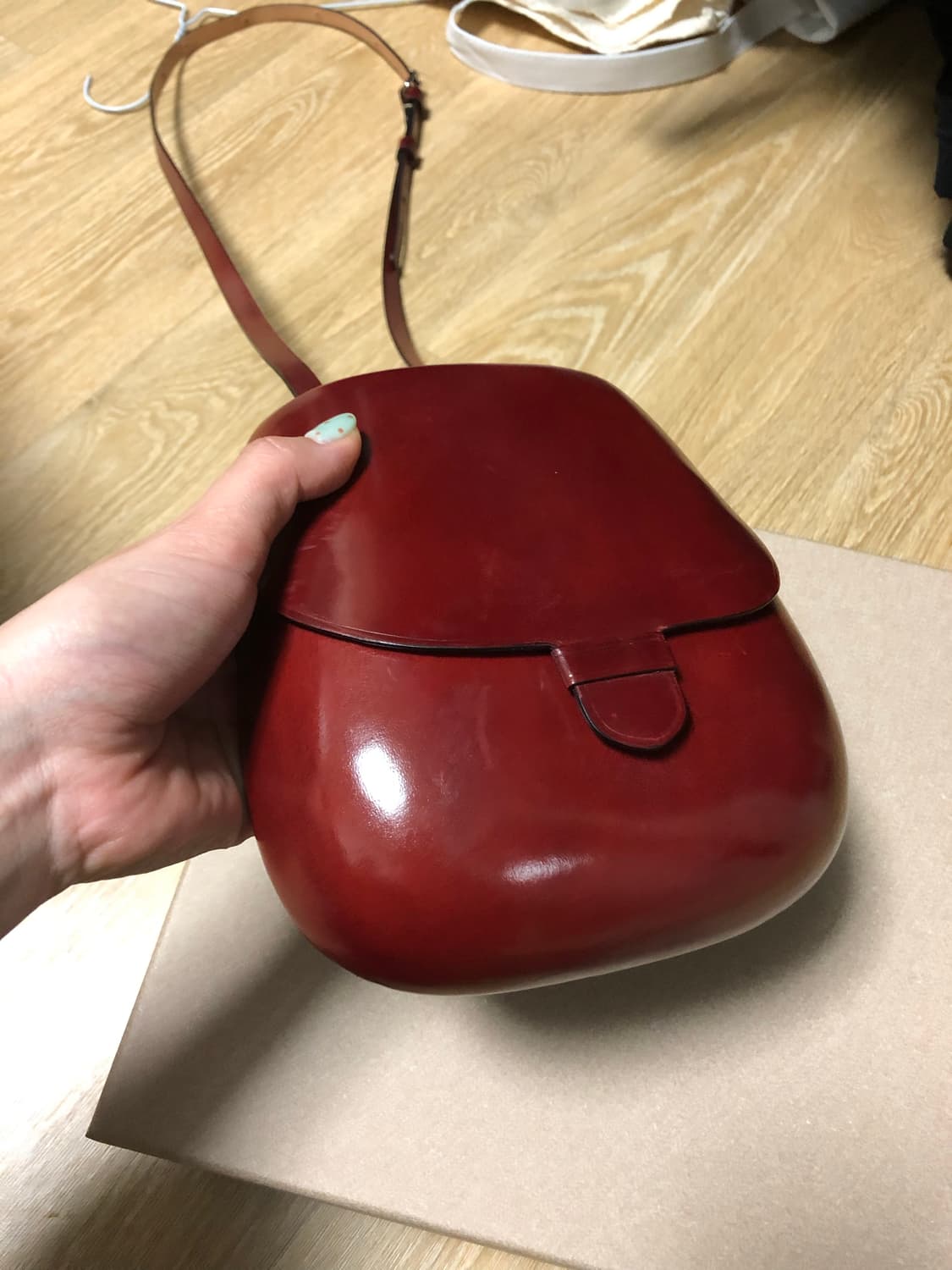 르메르 카트리지백 버건디 상품이미지6