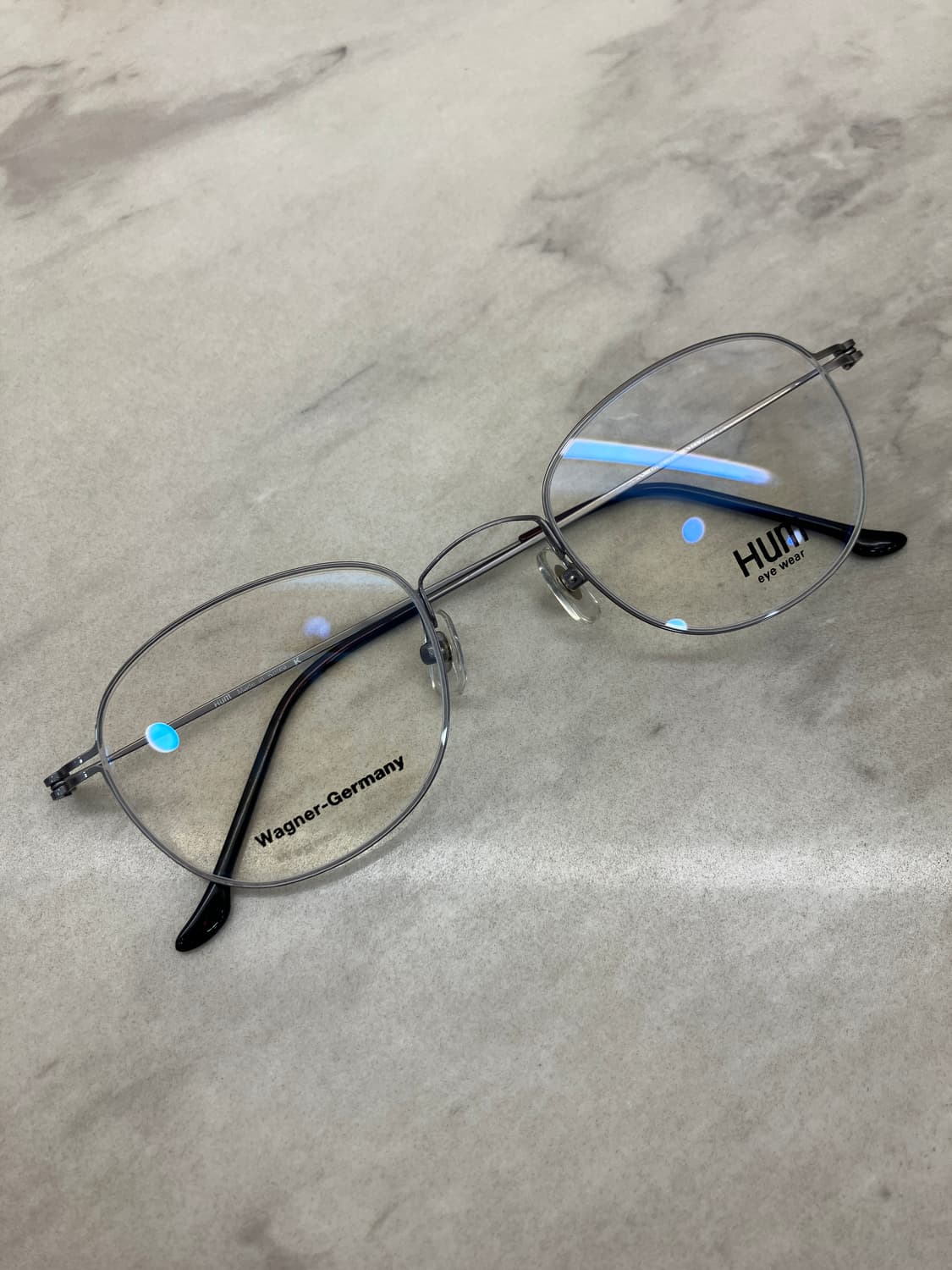 흄 HUM 실버 소프트 스퀘어 역산각 메탈테 안경 상품이미지1