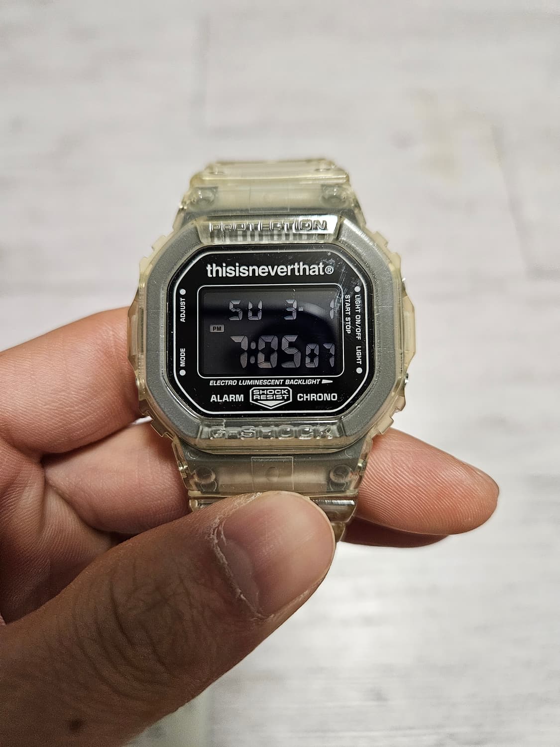 지샥x디스이즈네버댓 DW-5600TINT23-7DF 스켈레톤 상품이미지2