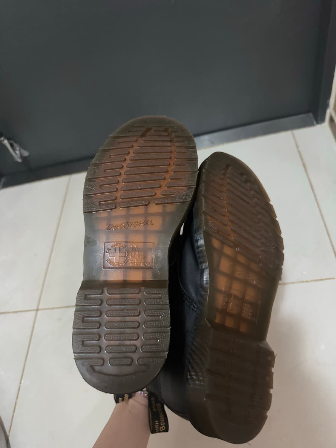 닥터마틴 1460 나파 레더 레이스업 부츠 블랙 UK7 상품이미지6