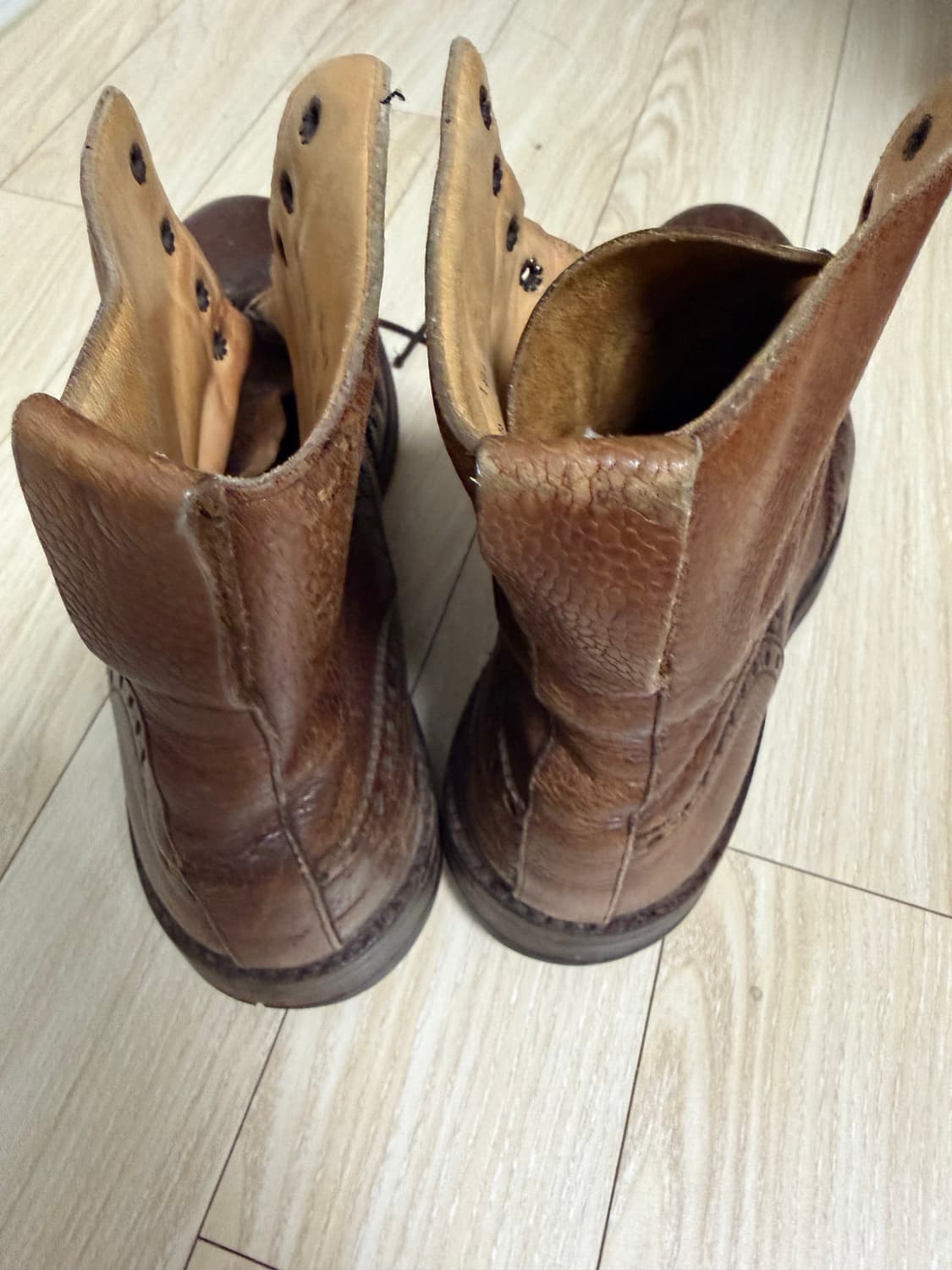 crokett&jones 브라운 레이스업 부츠 상품이미지4