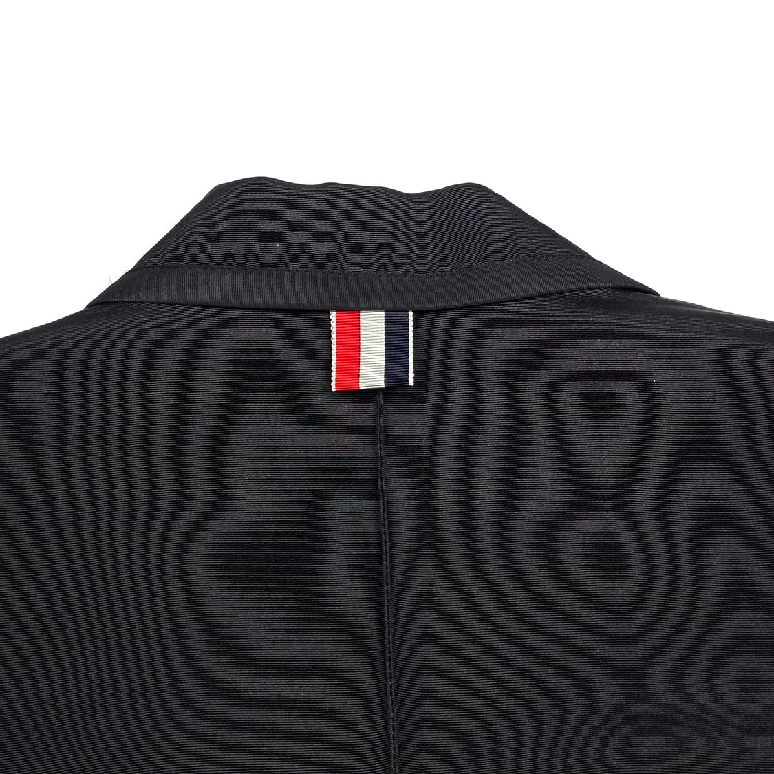 톰브라운 여성 쓰리버튼 실크 블레이저 자켓 상품이미지4