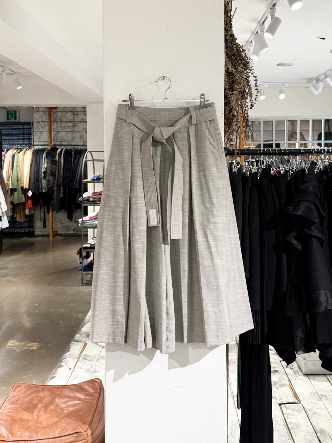 겐조 라이트그레이 울 혼방 벨티드 큐롯 팬츠 상품이미지1