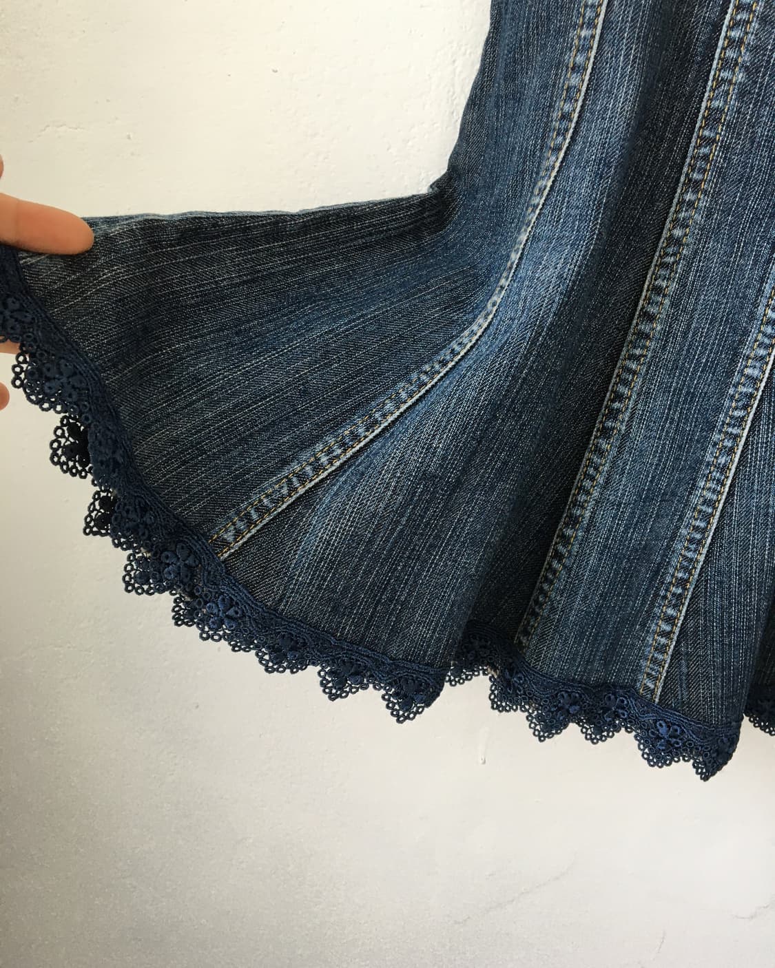 Lace trimming line detail denim midi ski 상품이미지2