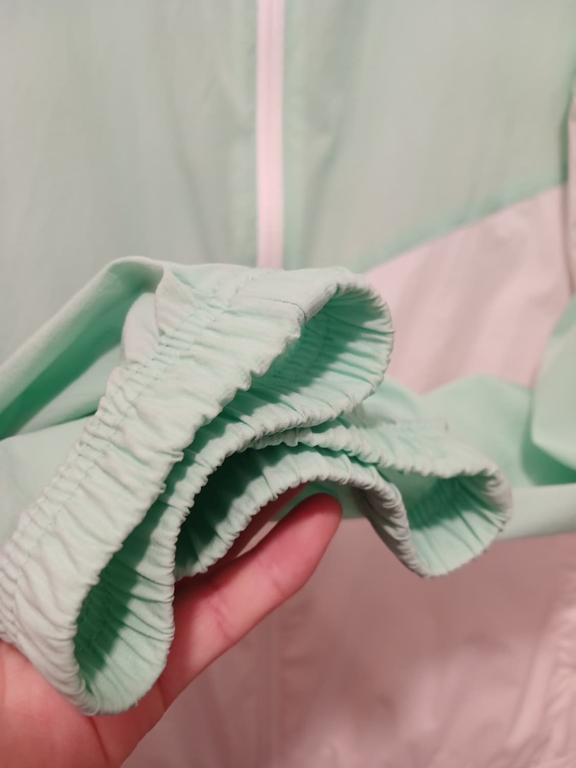 디스커버리 정품 남성 바람막이 105 사이즈 (여성 입으셔도됨) 상품이미지8