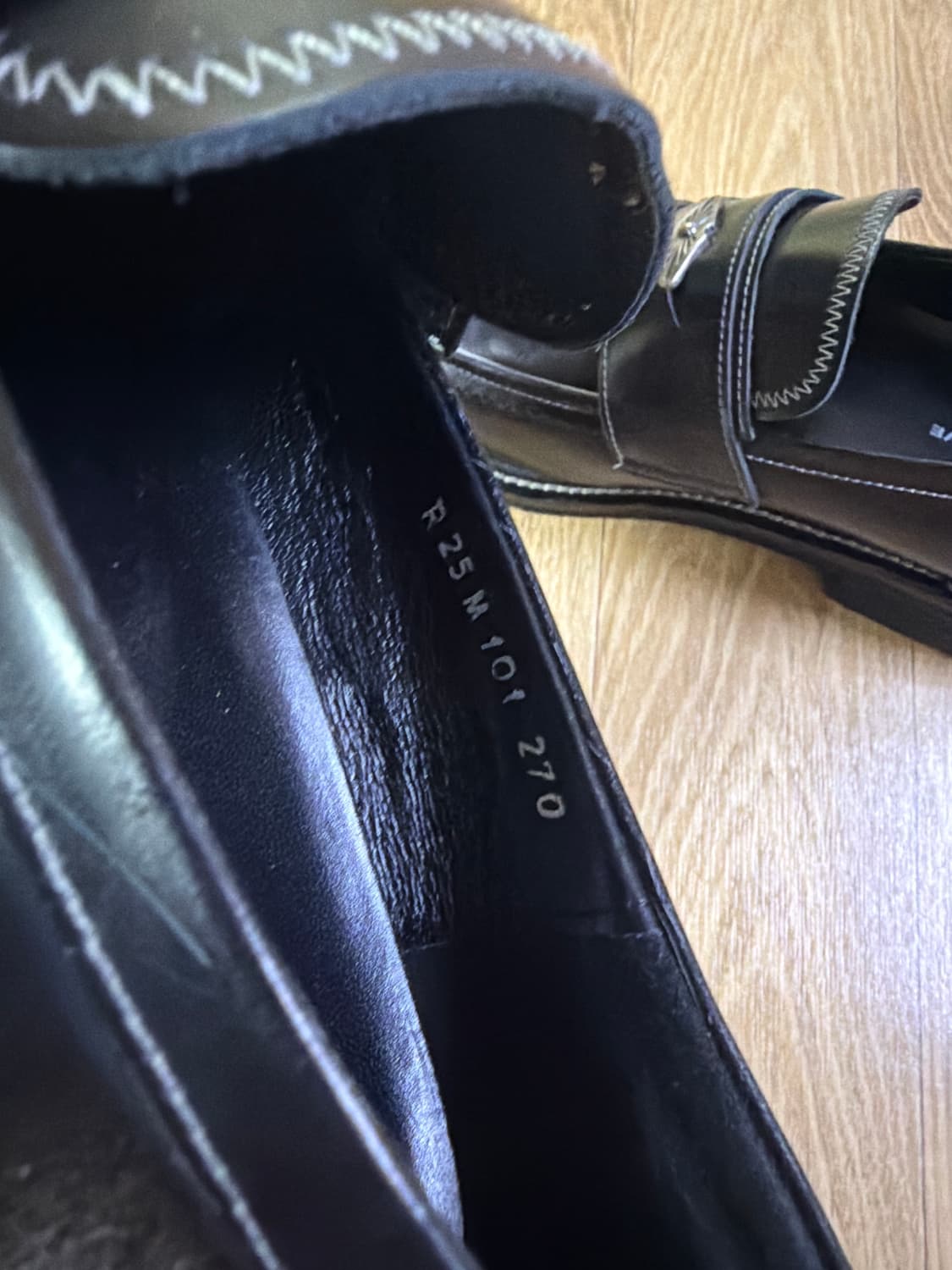 로맨틱 무브 하프문 레더 로퍼 270 상품이미지3