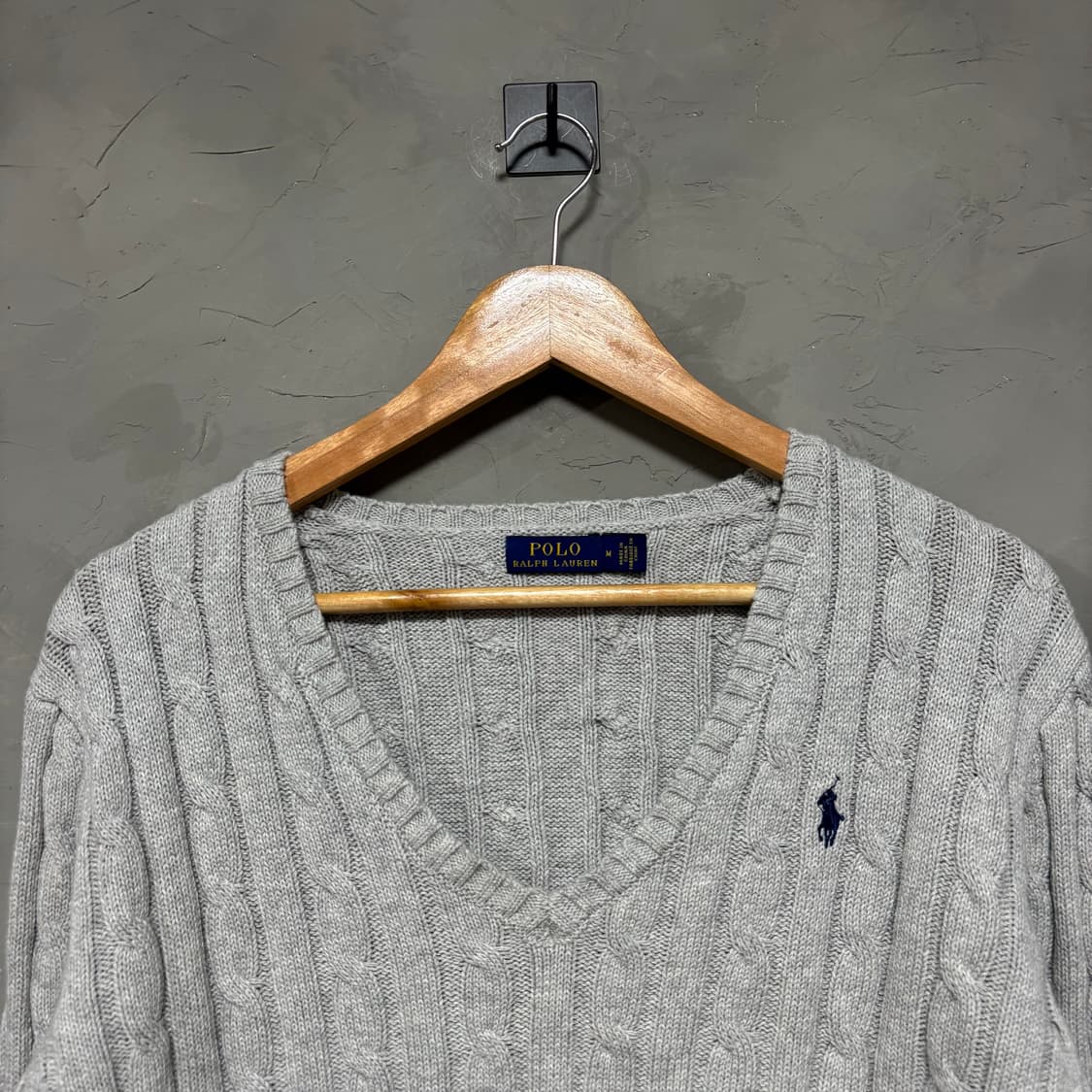 폴로 랄프로렌 신형 꽈배기 브이넥 니트 라이트 그레이 상품이미지2