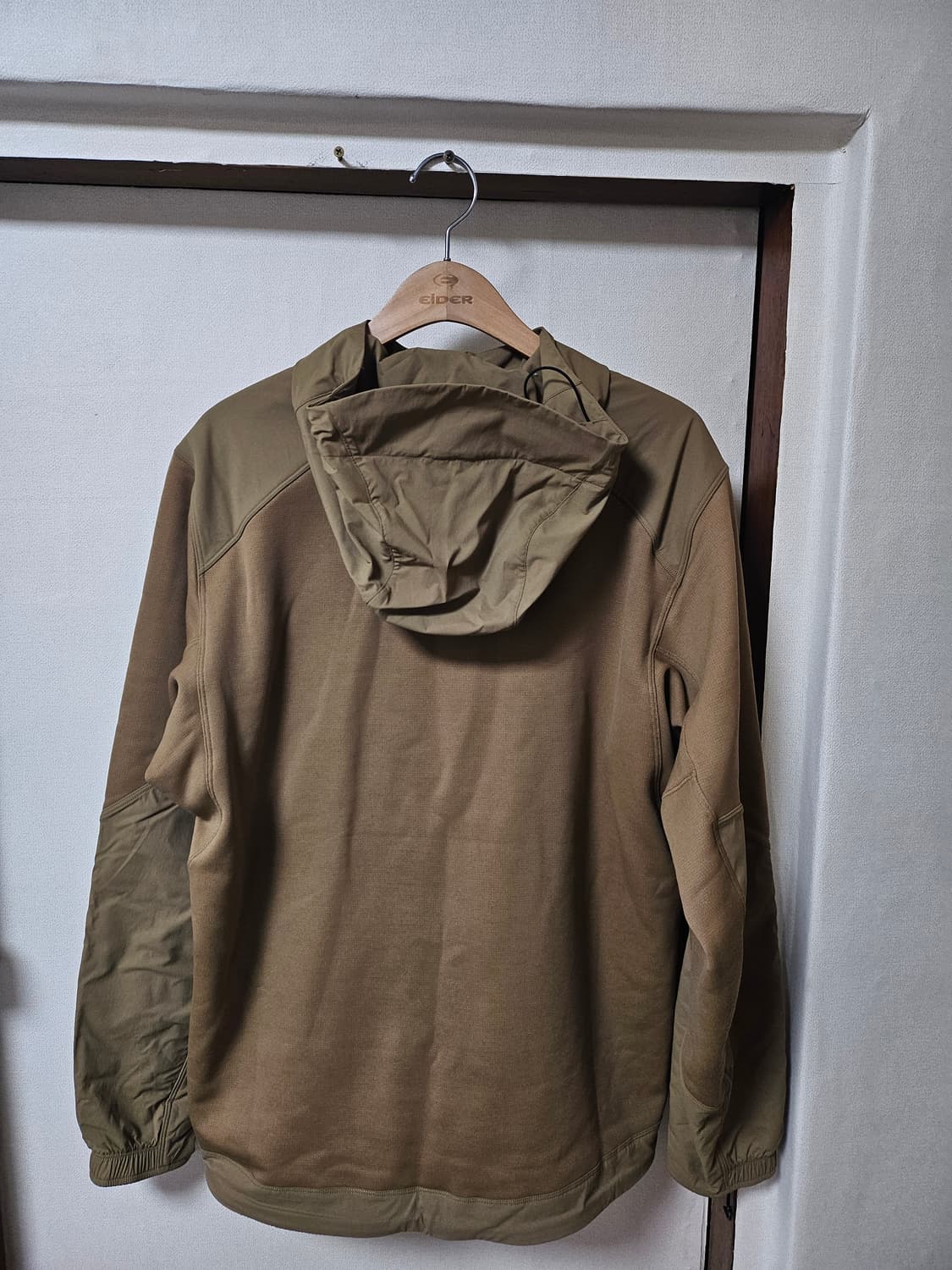 아크테릭스 FW25 컨실 풀오버 후디 남성M(105) 상품이미지4