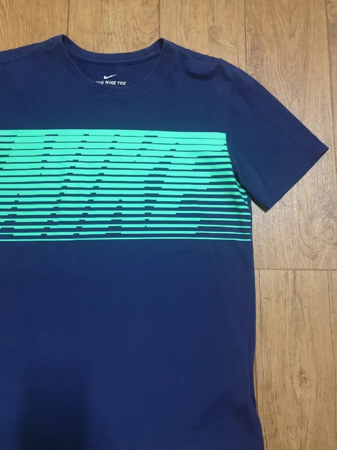 나이키 반팔티 90 사이즈입니다 상품이미지2