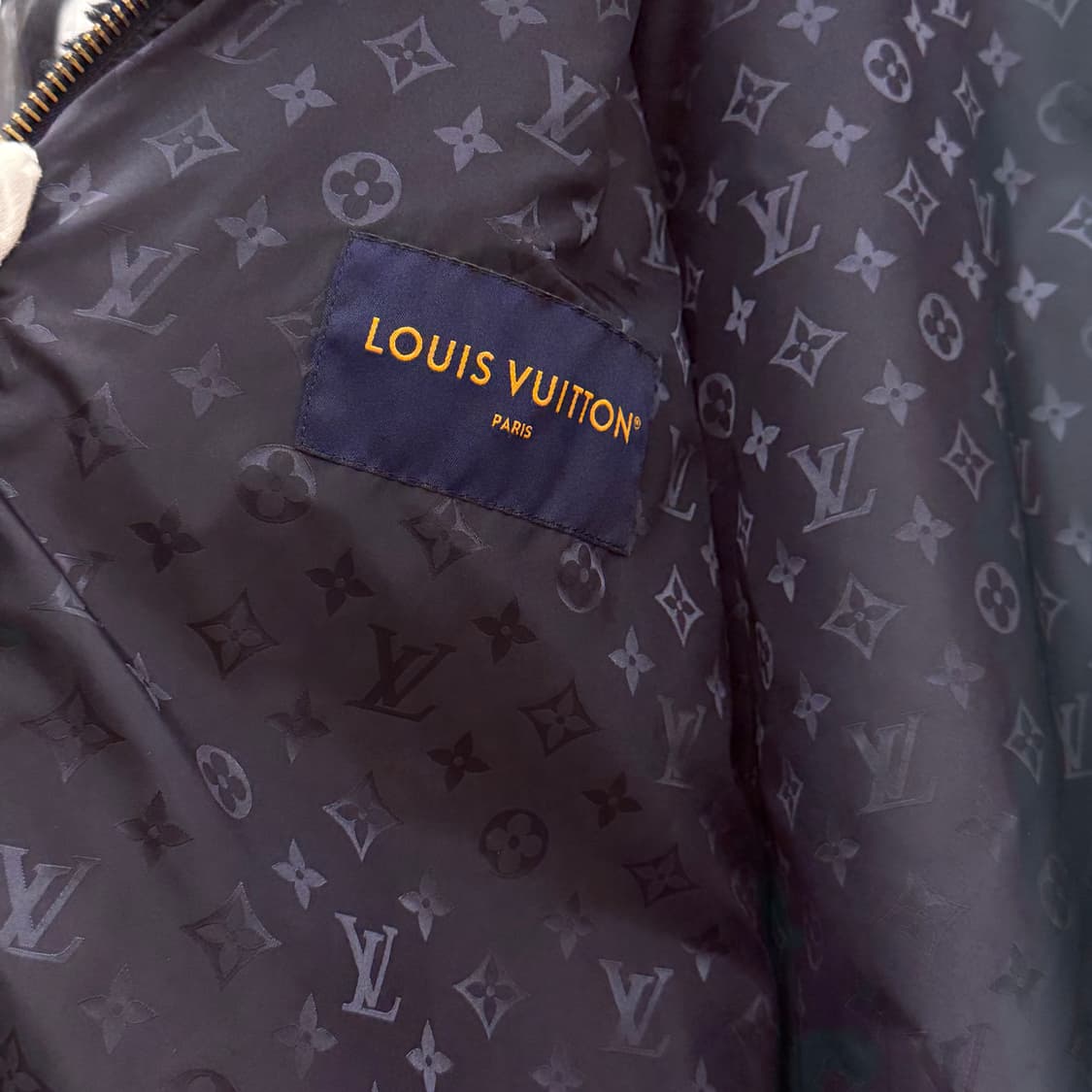 [XL] 루이비통 레더패치 플리스 블루종 상품이미지8